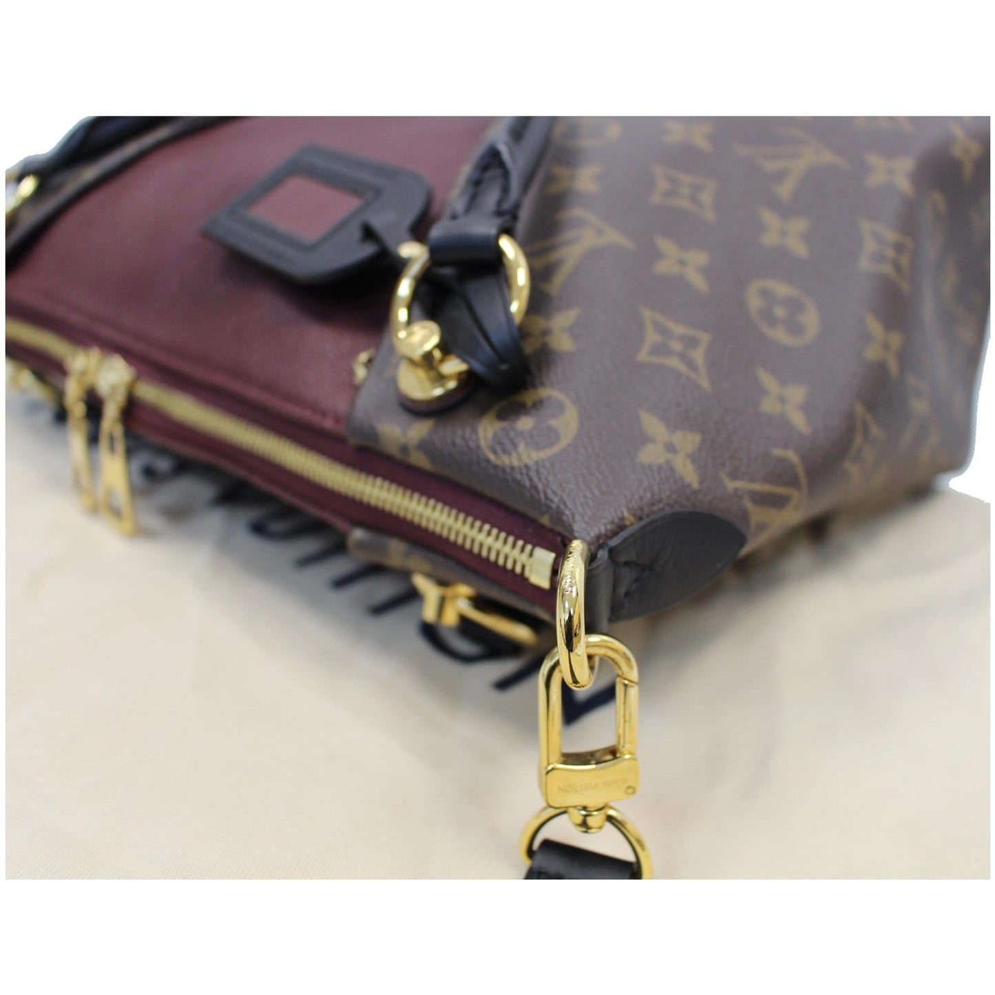 LOUIS VUITTON V MM Monogram Canvas Tote Shoulder Bag Bordeaux - 15% OFF