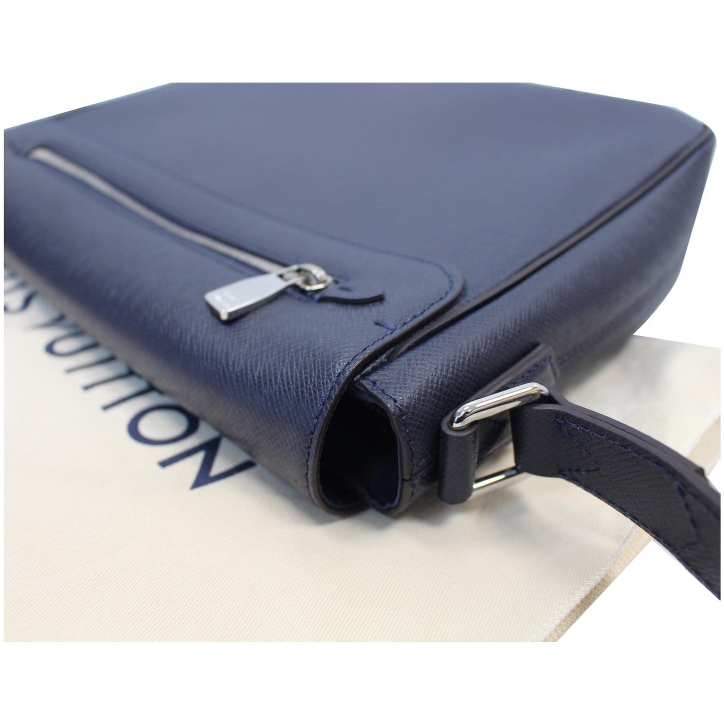 LOUIS VUITTON Roman MM Taiga Leather Messenger Bag Blue