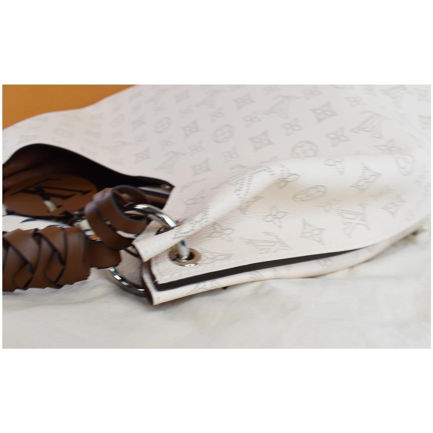 LOUIS VUITTON Carmel Mahina Calf Leather Hobo Bag Cream