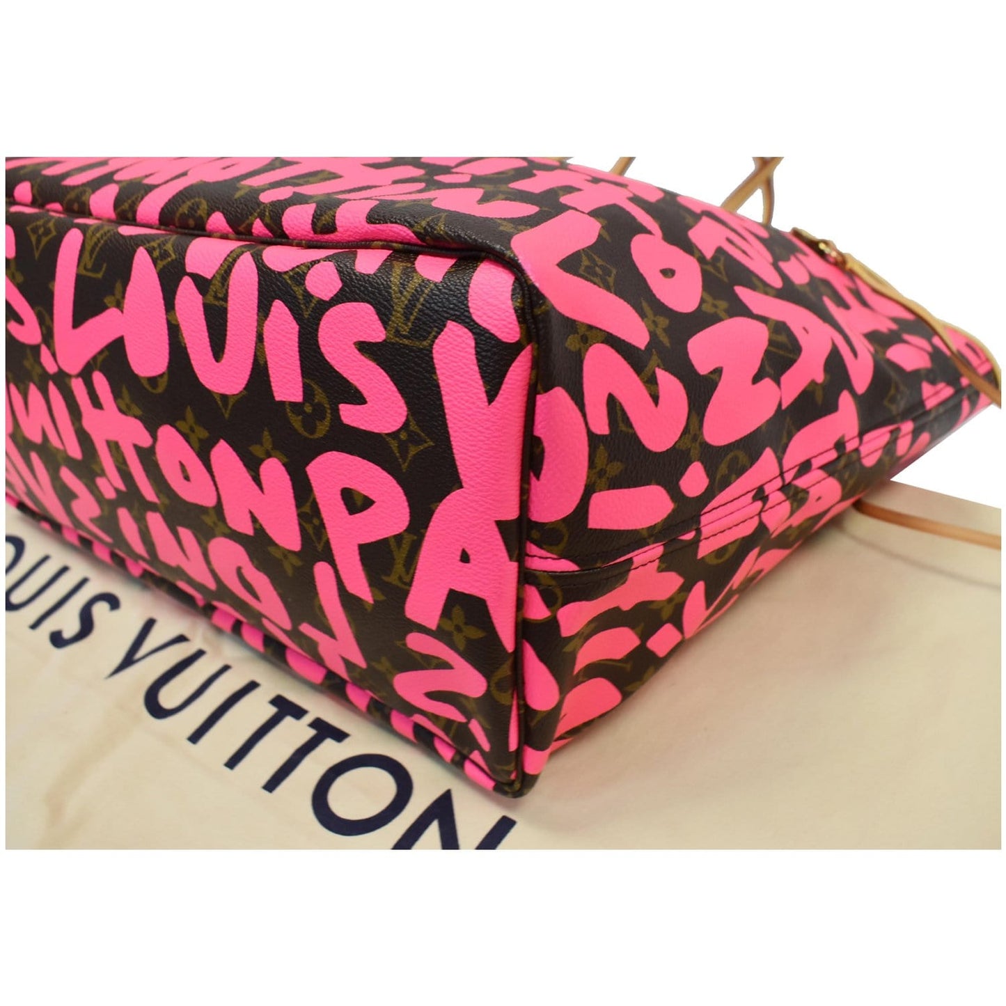 LOUIS VUITTON Neverfull GM Monogram Graffiti Tote Bag Pink