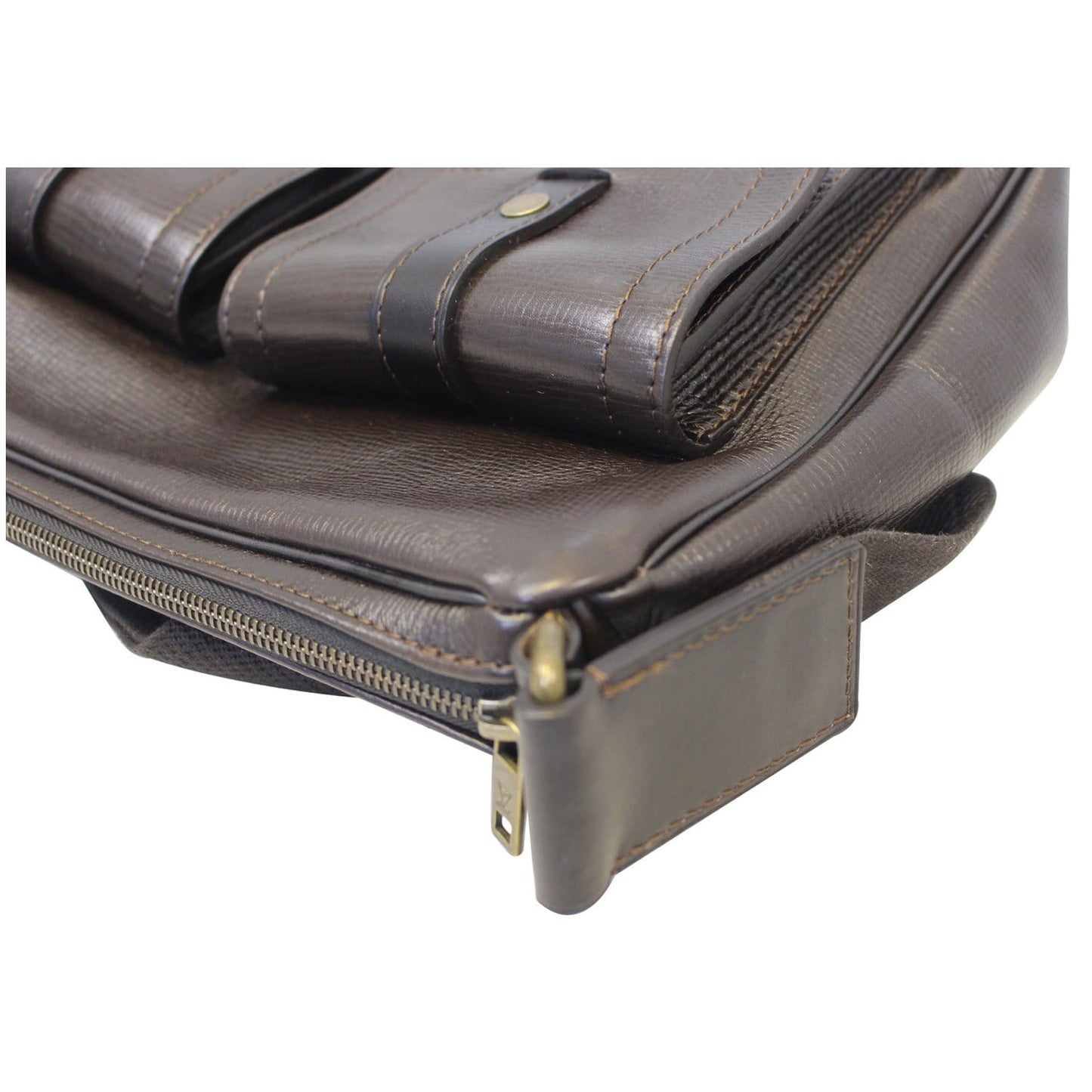 LOUIS VUITTON Brown Utah Leather Wichita Messenger Bag