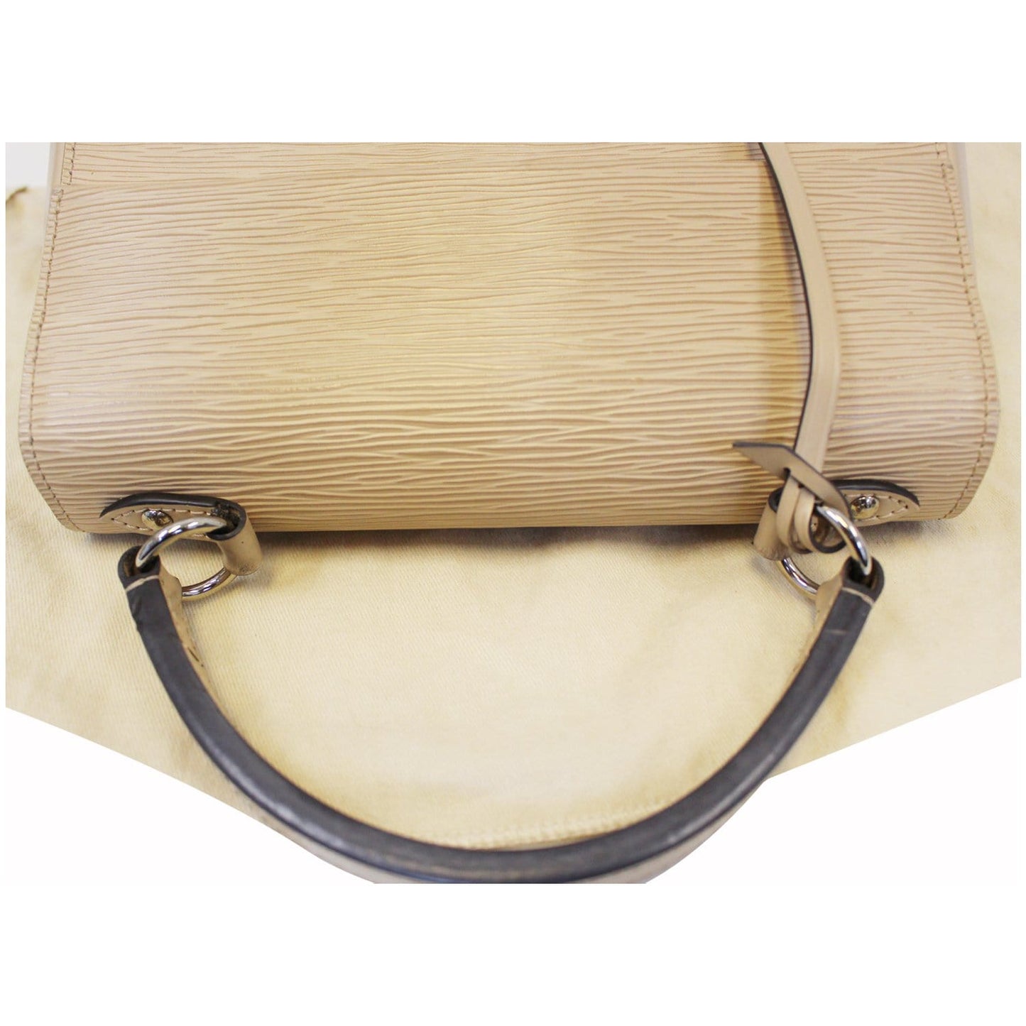LOUIS VUITTON Cluny MM Epi Leather Shoulder Bag Dune