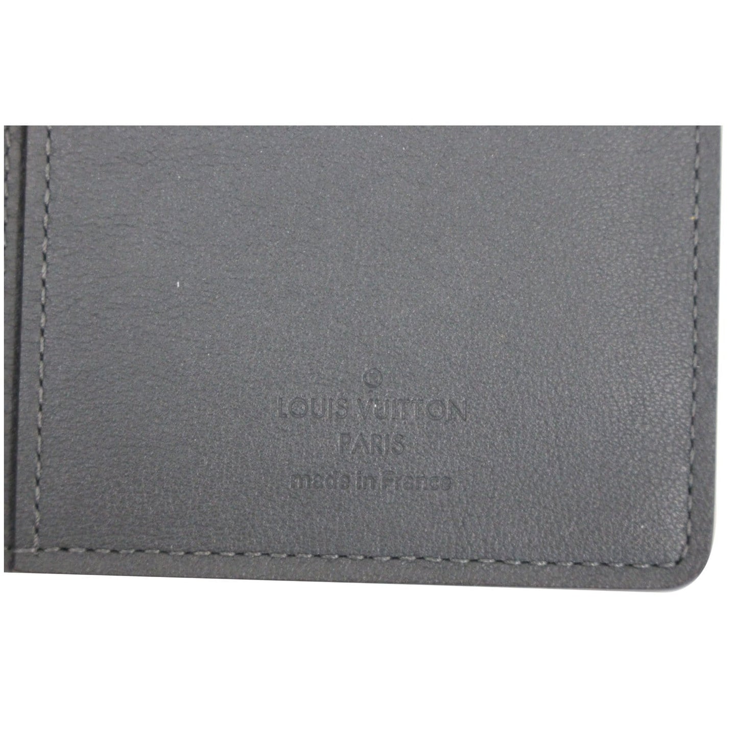 LOUIS VUITTON Brazza Taiga Leather Wallet Grey - Last Call