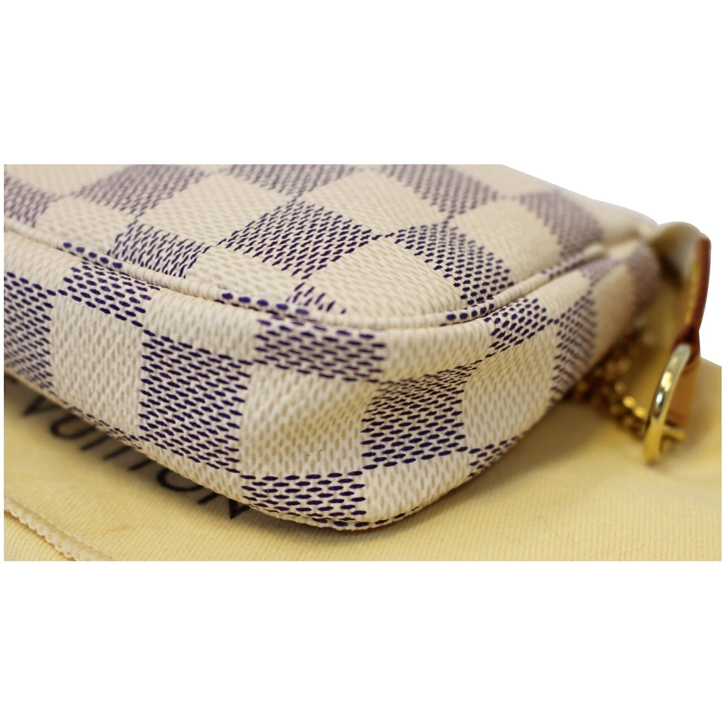 LOUIS VUITTON Mini Pochette Damier Azur Accessoires Pouch White