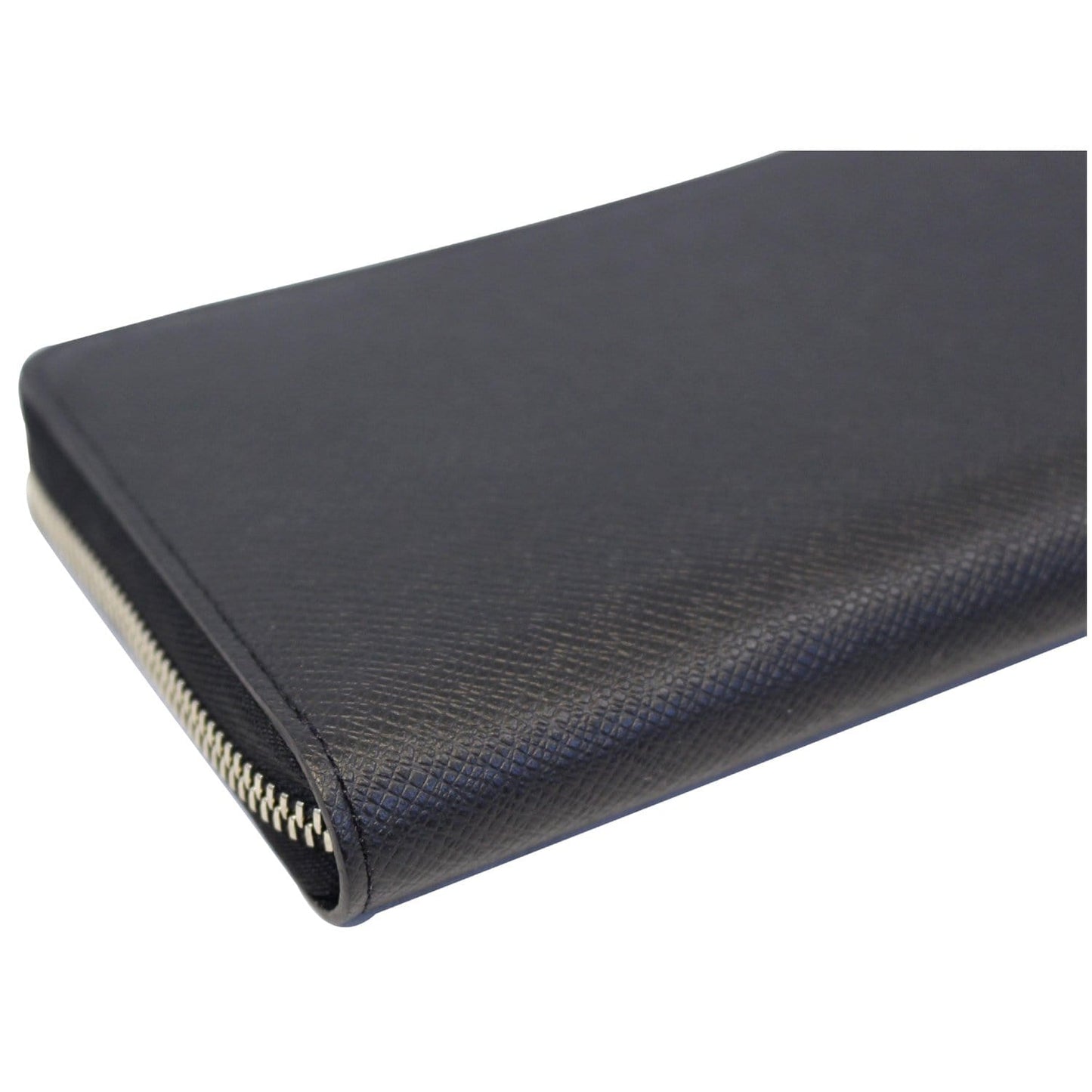LOUIS VUITTON Zippy Organizer Taiga Leather Wallet Black