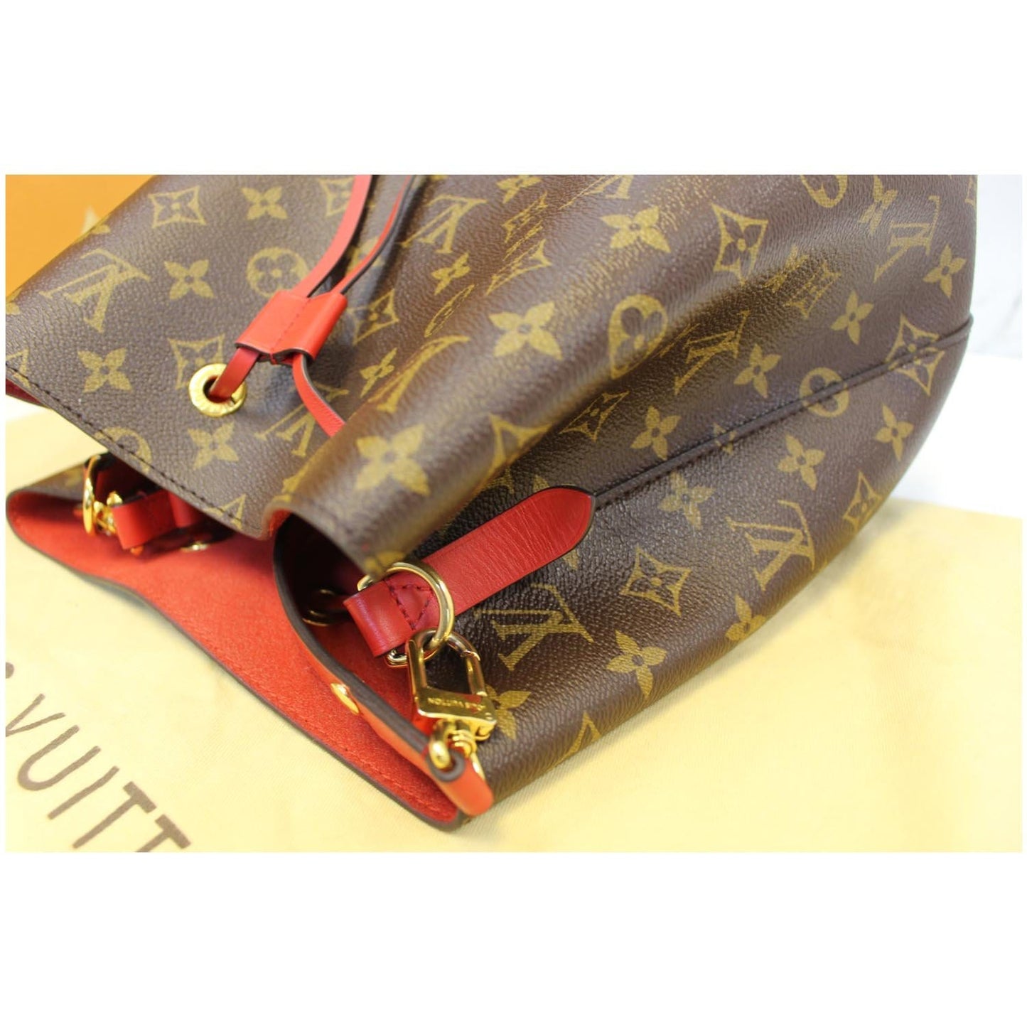 LOUIS VUITTON Neonoe Monogram Canvas Shoulder Bag Coquelicot