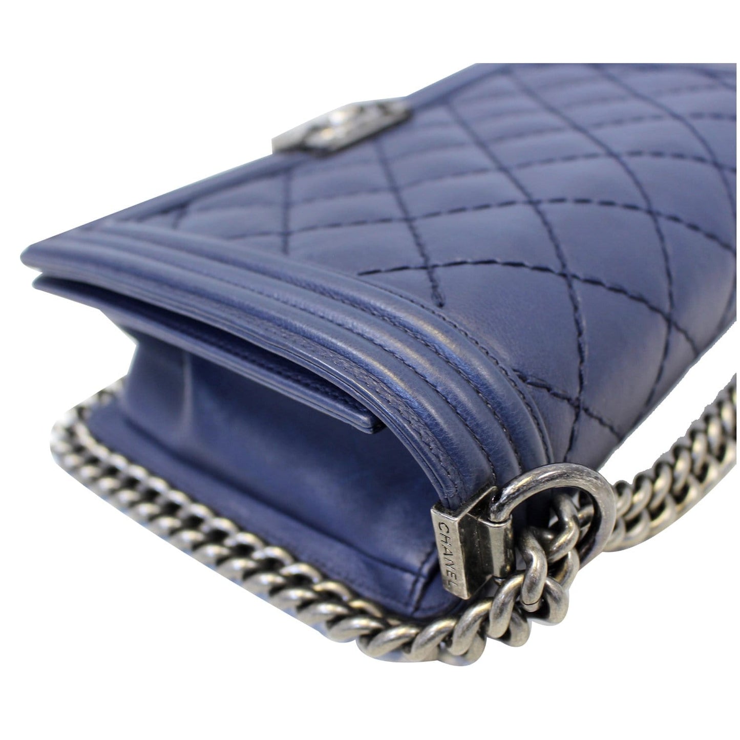 CHANEL New Medium Boy Flap Calfskin Double Stitch Shoulder Bag Navy