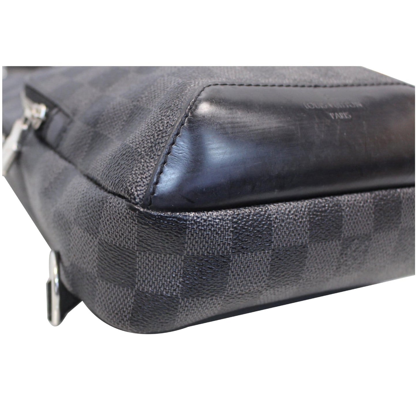 LOUIS VUITTON Avenue Sling Damier Graphite Crossbody Bag Black