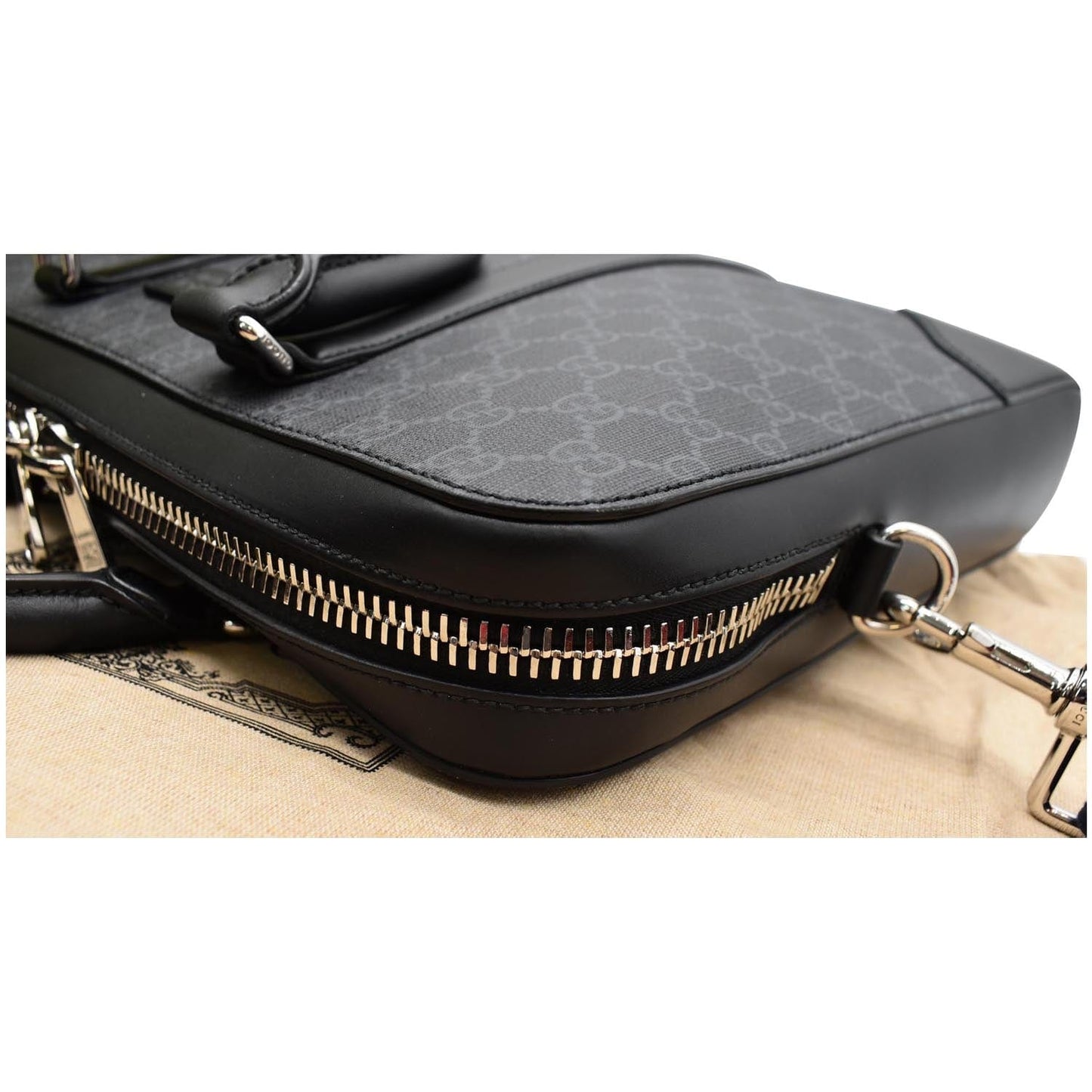 GUCCI Briefcase GG Supreme Canvas Messenger Bag Black 474135