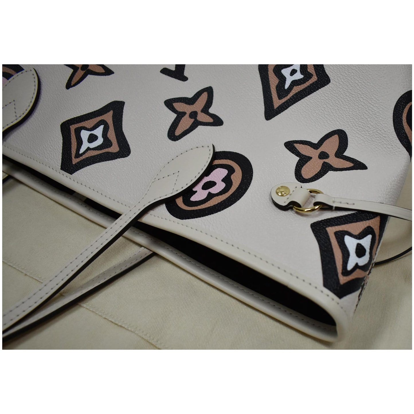 Louis Vuitton Neverfull MM Wild At Heart Monogram Canvas Tote Bag Cream
