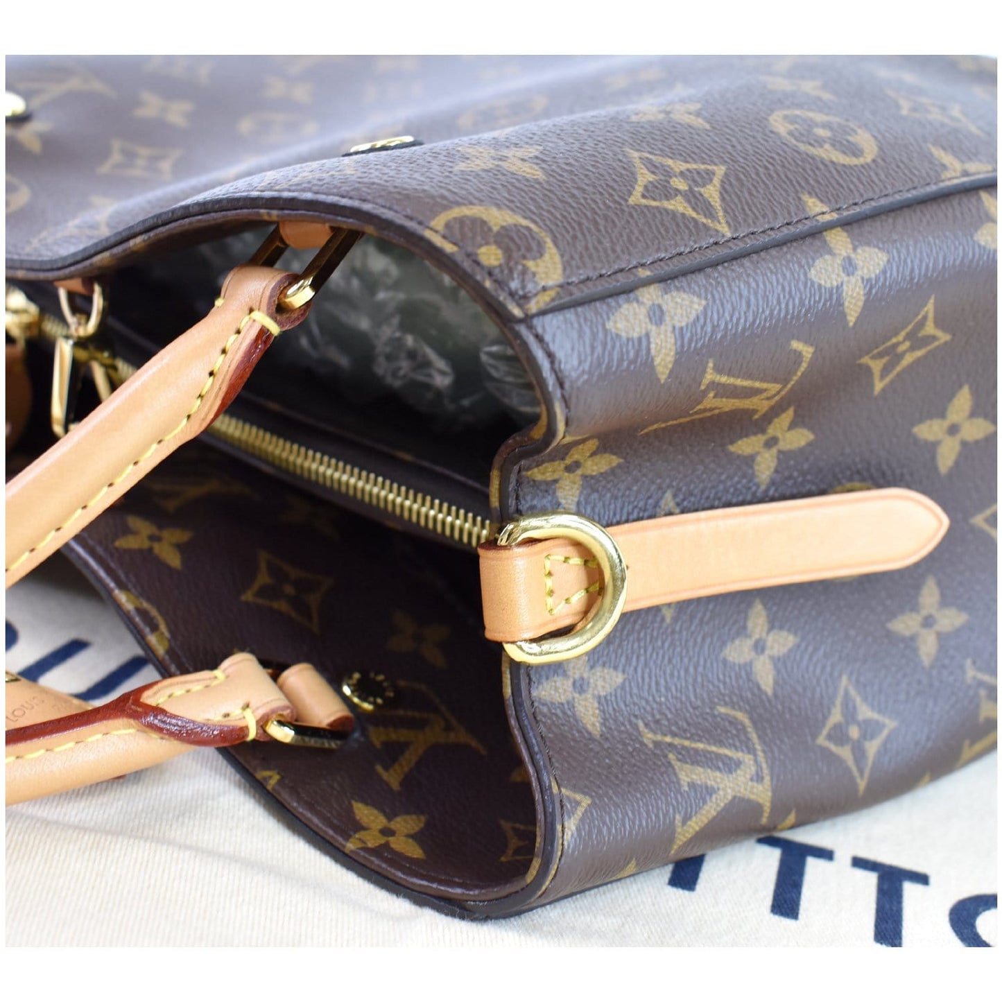 LOUIS VUITTON Montaigne MM Monogram Canvas Shoulder Bag Brown