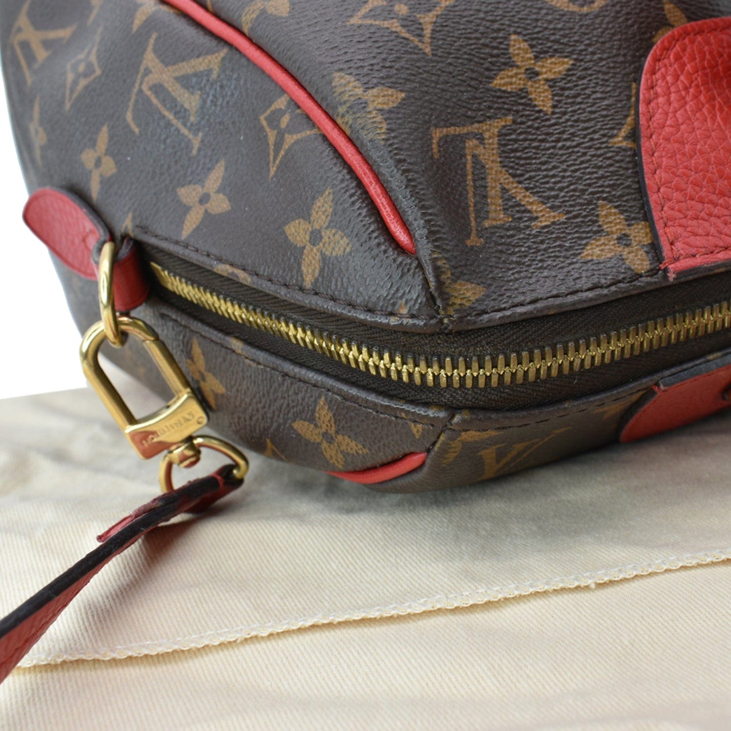 LOUIS VUITTON Retiro NM Monogram Canvas 2Way Shoulder Bag Red