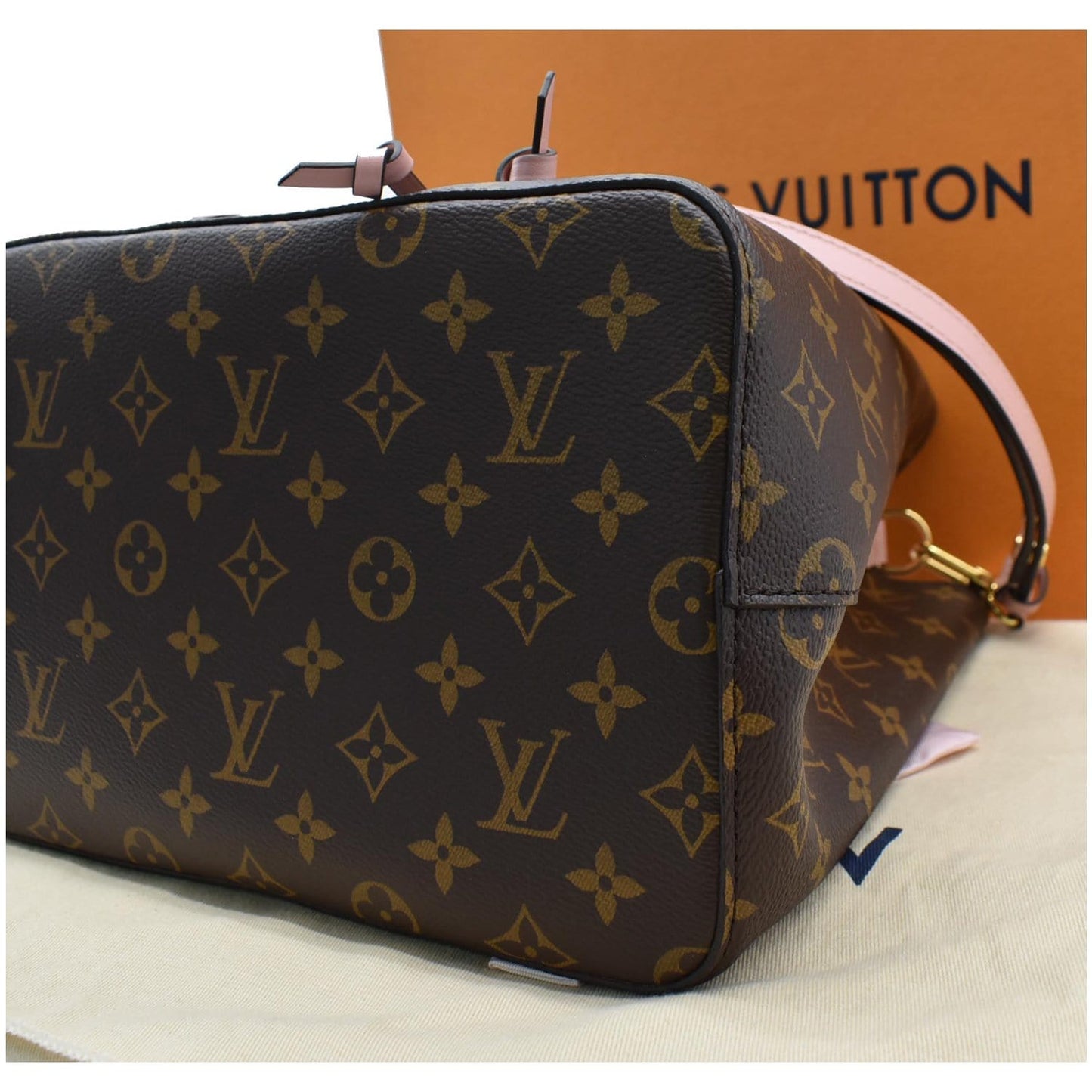 LOUIS VUITTON Neonoe MM Damier Ebene Crossbody Bag Rose Poudre