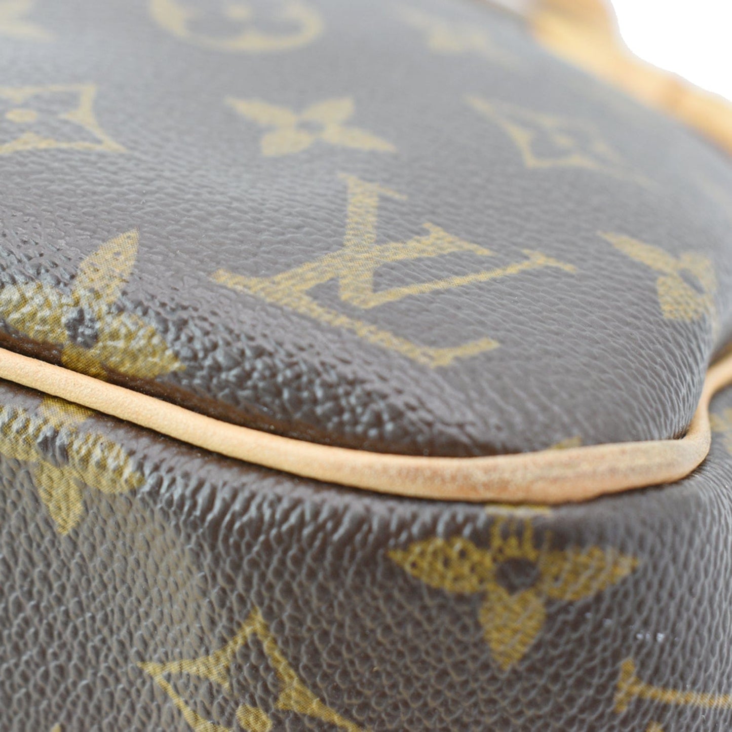 LOUIS VUITTON Batignolles Horizontal Monogram Canvas Shoulder Bag Brown