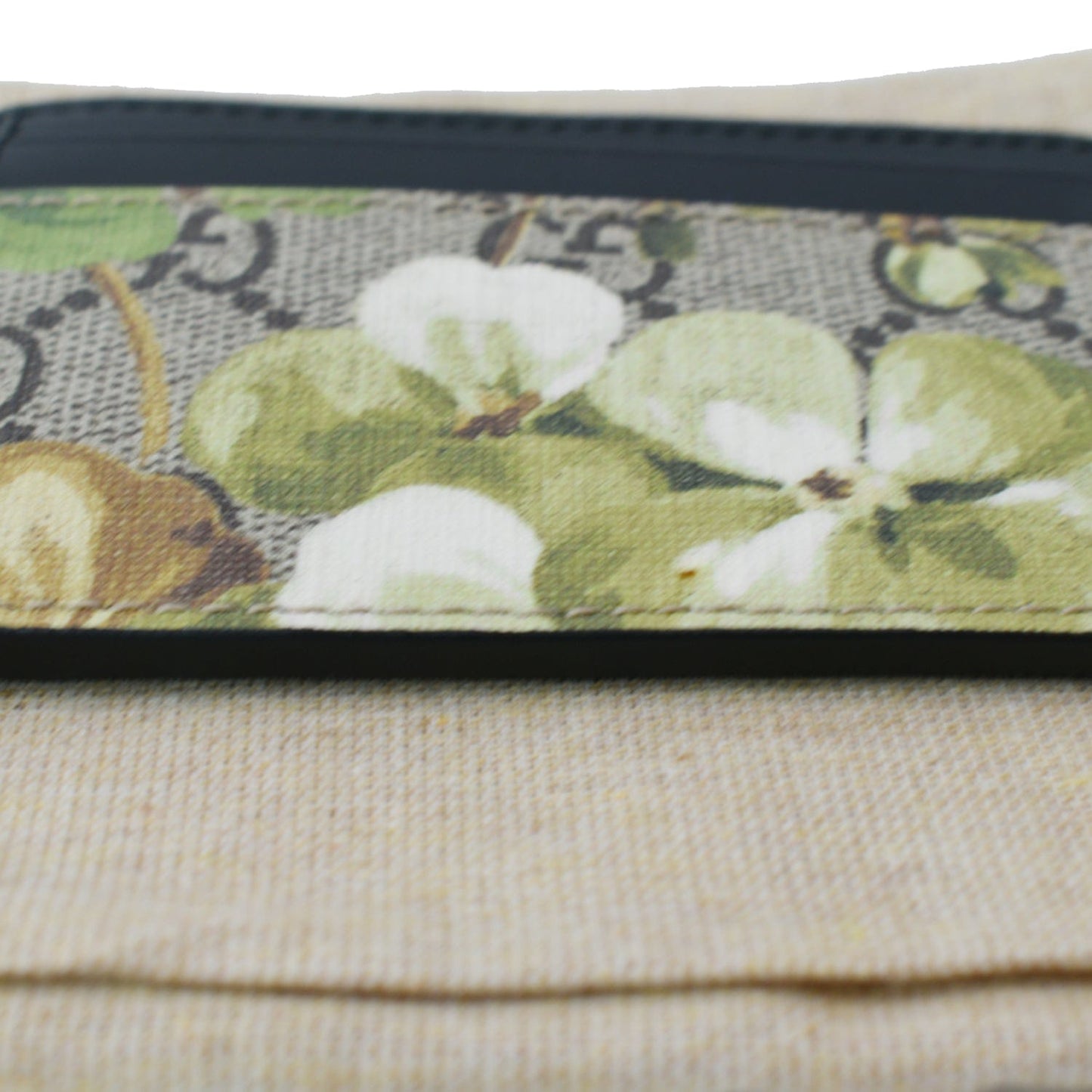 GUCCI Blooms GG Supreme Monogram Card Case Beige 409461