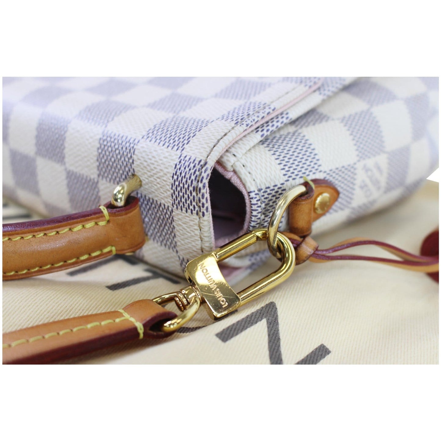LOUIS VUITTON Croisette Damier Azur Shoulder Crossbody Bag White
