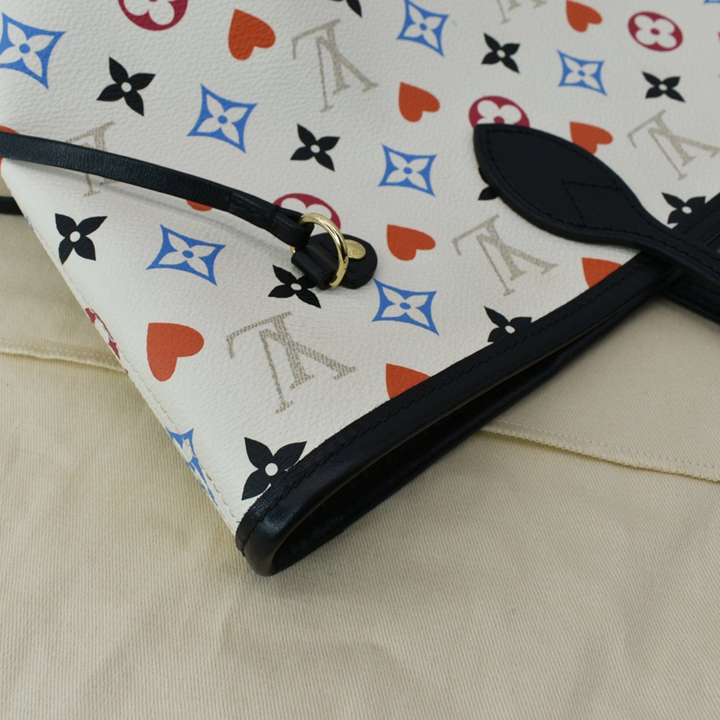 LOUIS VUITTON Game On Neverfull Monogram Canvas Shoulder Bag White