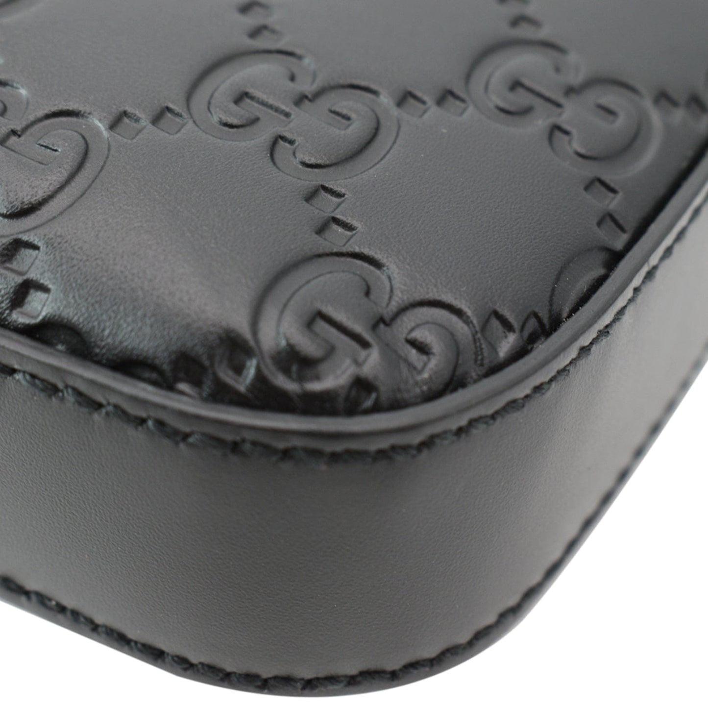 GUCCI GG Signature Leather Black Messenger Bag 406410