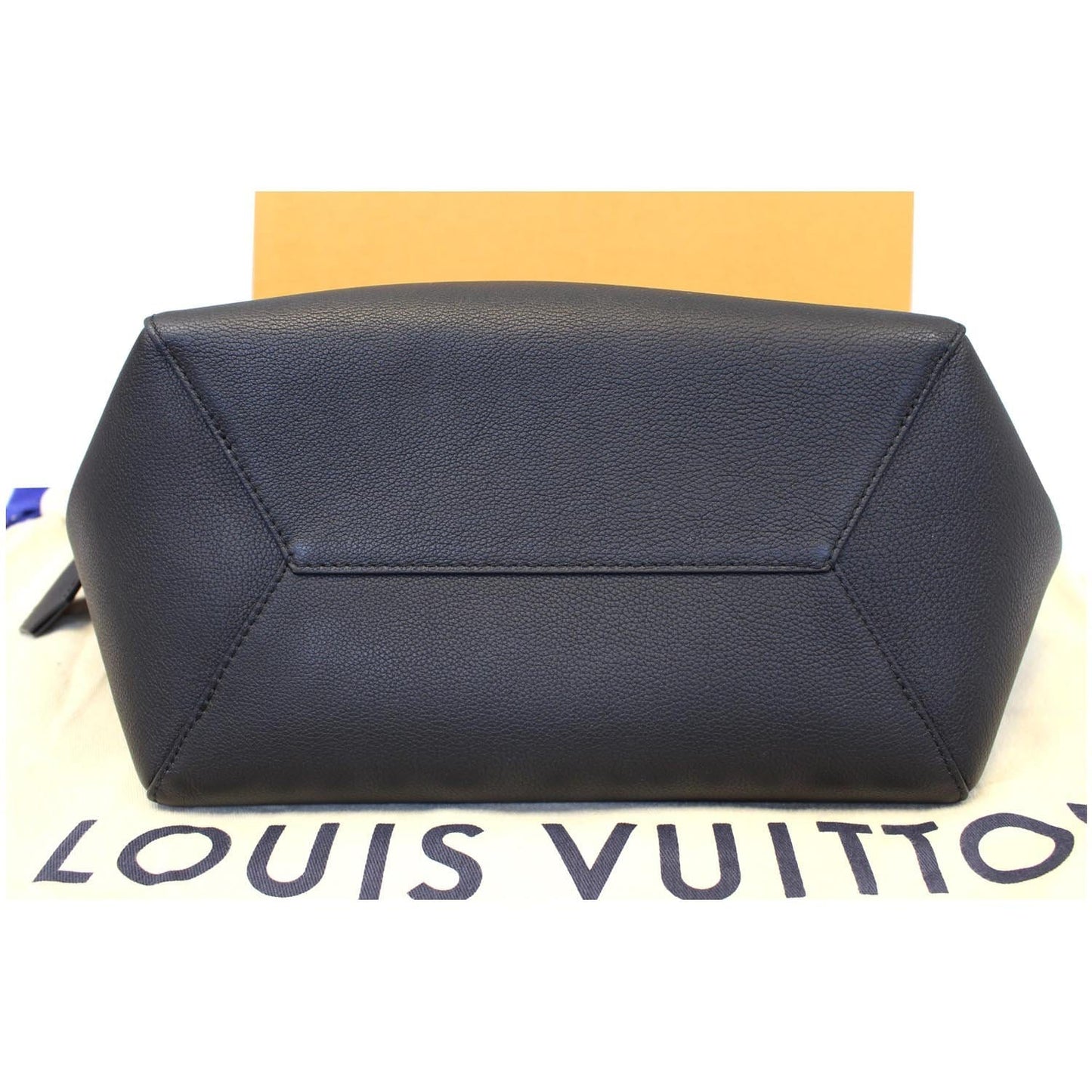 LOUIS VUITTON Lockme Cabas Calfskin Leather Shoulder Bag Black