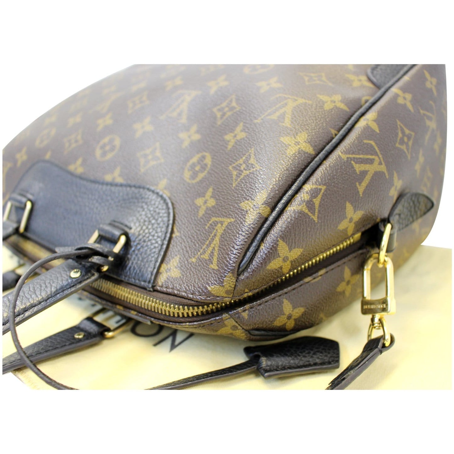 LOUIS VUITTON Retiro NM Monogram Canvas Shoulder Bag Noir