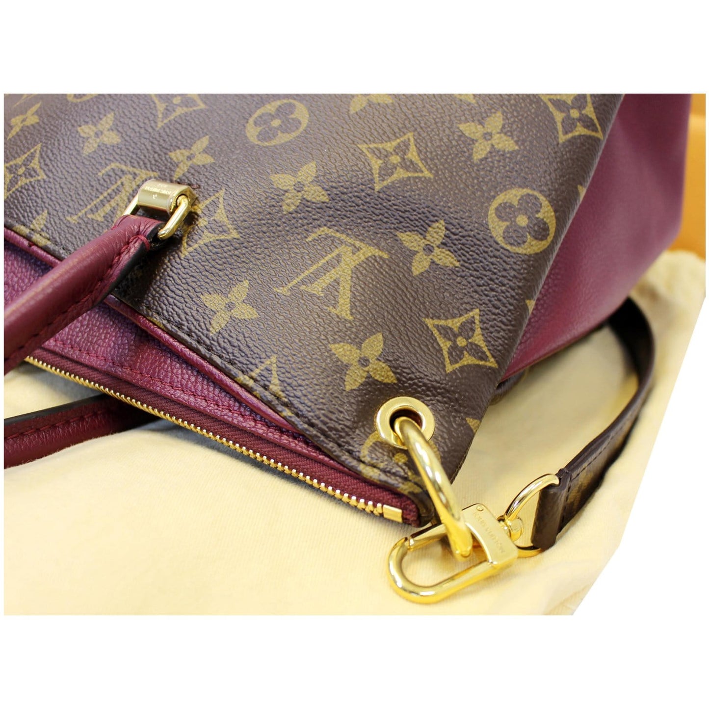 LOUIS VUITTON Pallas Monogram Canvas 2Way Shoulder Bag Brown
