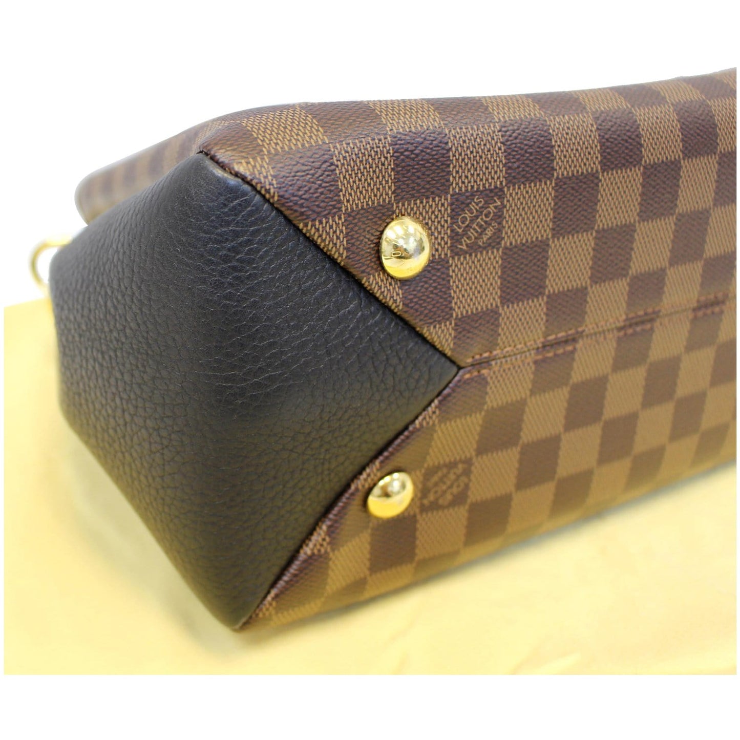 LOUIS VUITTON Brittany Damier Ebene Shoulder Bag