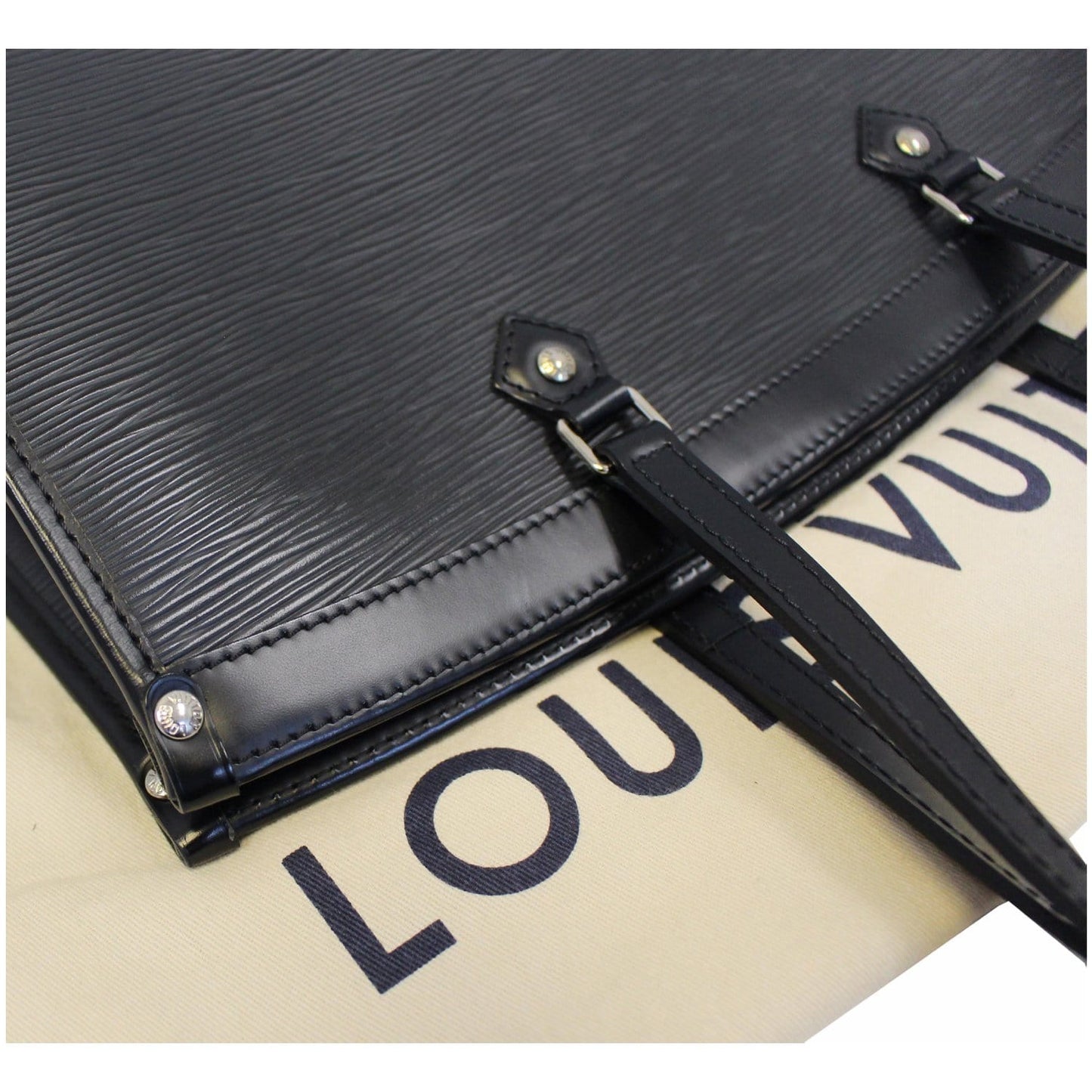 LOUIS VUITTON Madeleine GM Epi Leather Shoulder Bag Black