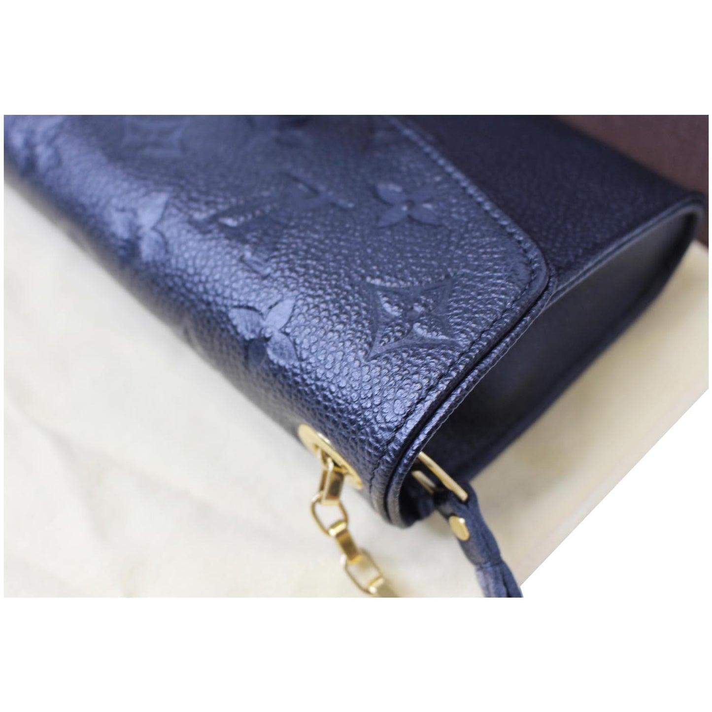 LOUIS VUITTON St Germain Pochette Empreinte Leather Shoulder Bag Black - 15% OFF