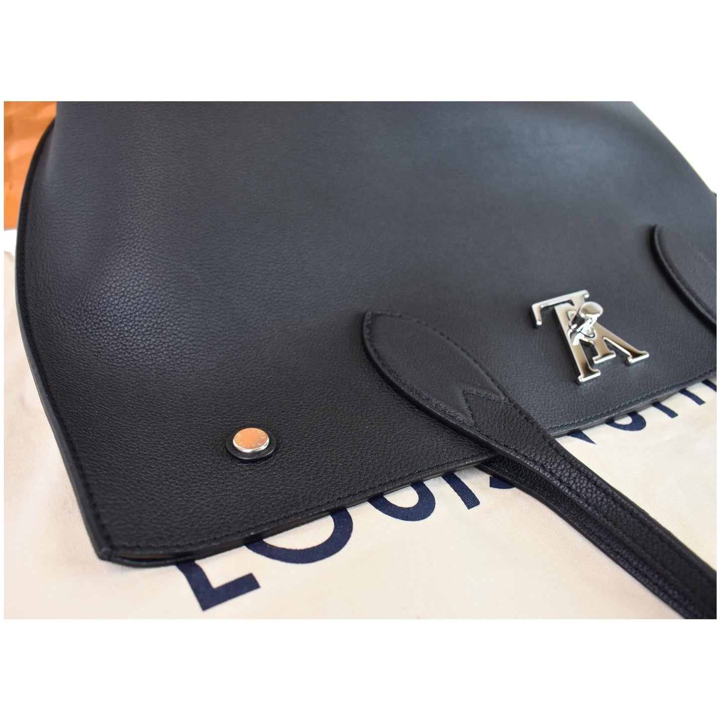 LOUIS VUITTON Lockme Go Leather Tote Bag Black