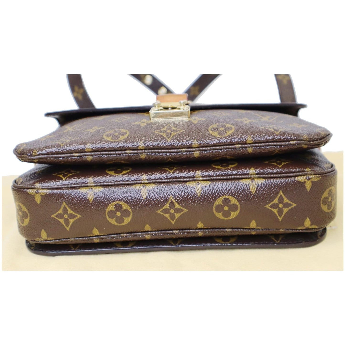 LOUIS VUITTON Metis Pochette Monogram Canvas Crossbody Bag Brown