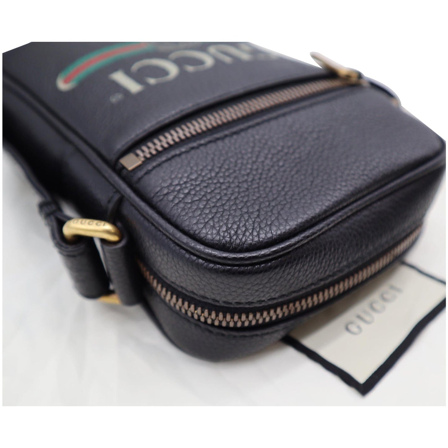 GUCCI Logo Grained Calfskin Leather Messenger Bag Black 574803