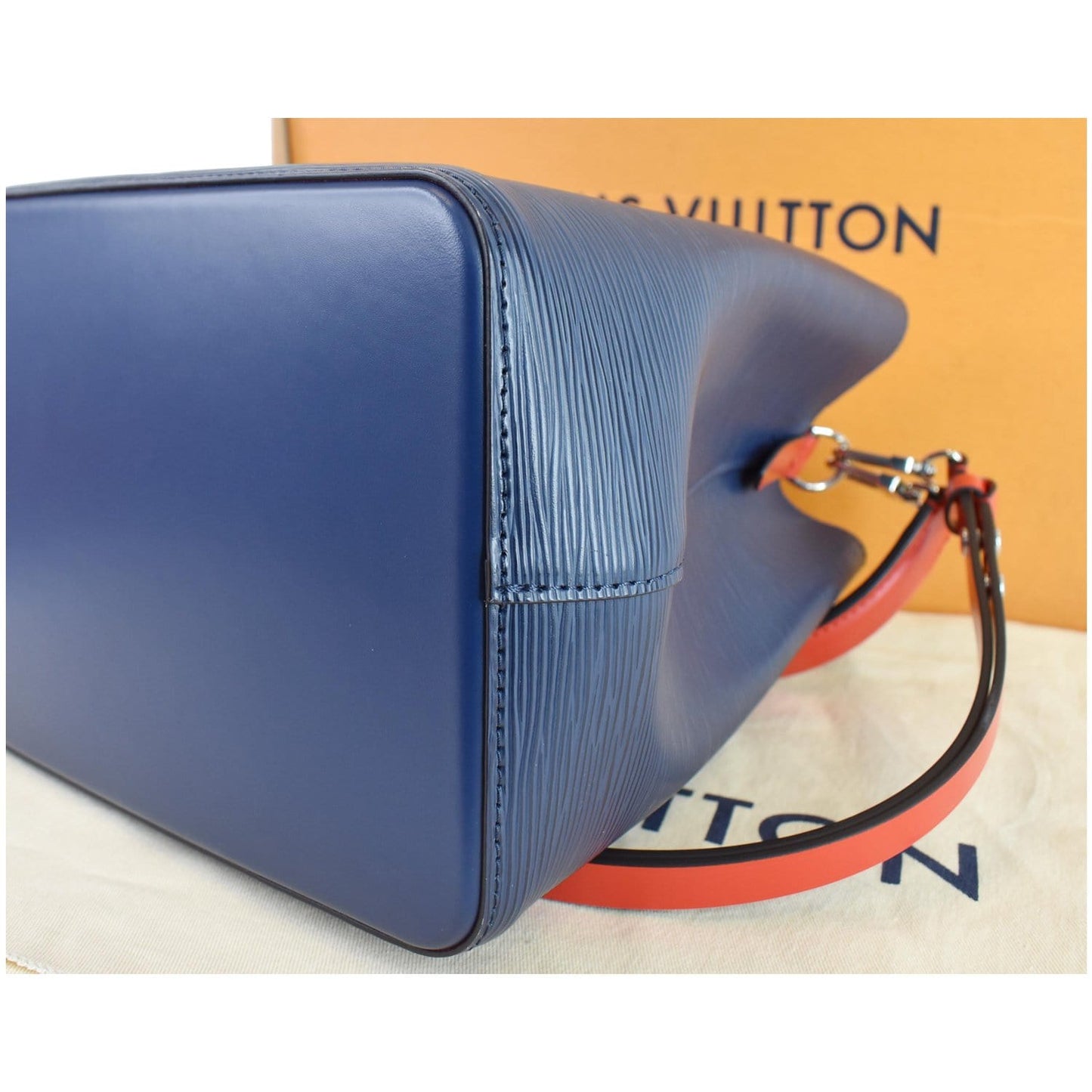 LOUIS VUITTON Neonoe Epi Leather Shoulder Bag Indigo - Last Call