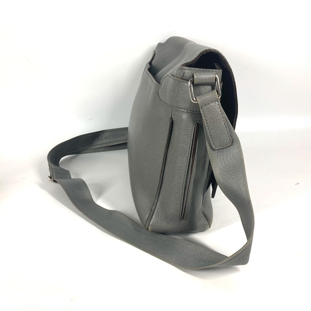 LOUIS VUITTON Shoulder Bag M32623 Taiga Leather gray Taiga Roman MM mens