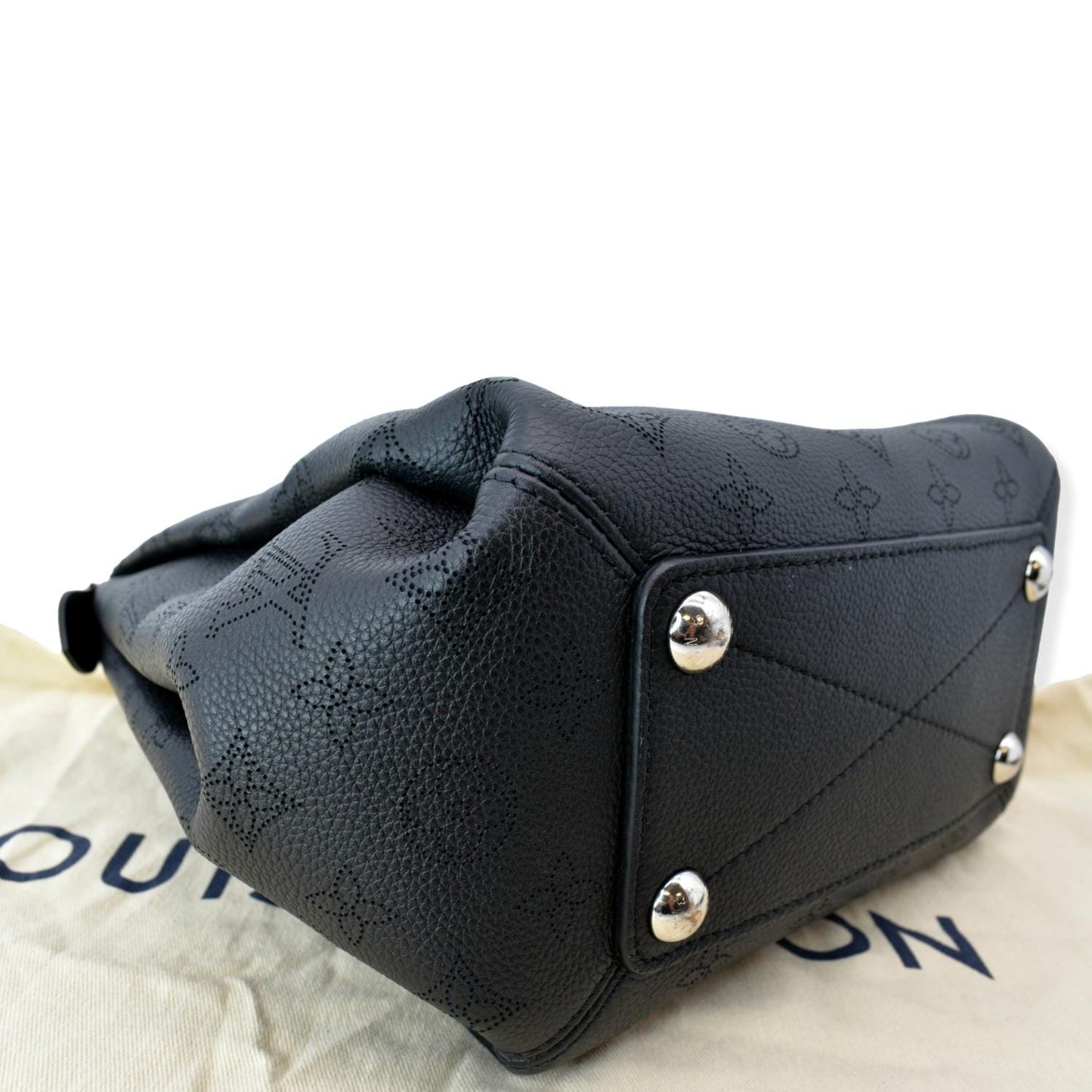 LOUIS VUITTON Babylone Monogram Mahina Leather Chain Shoulder Bag Black