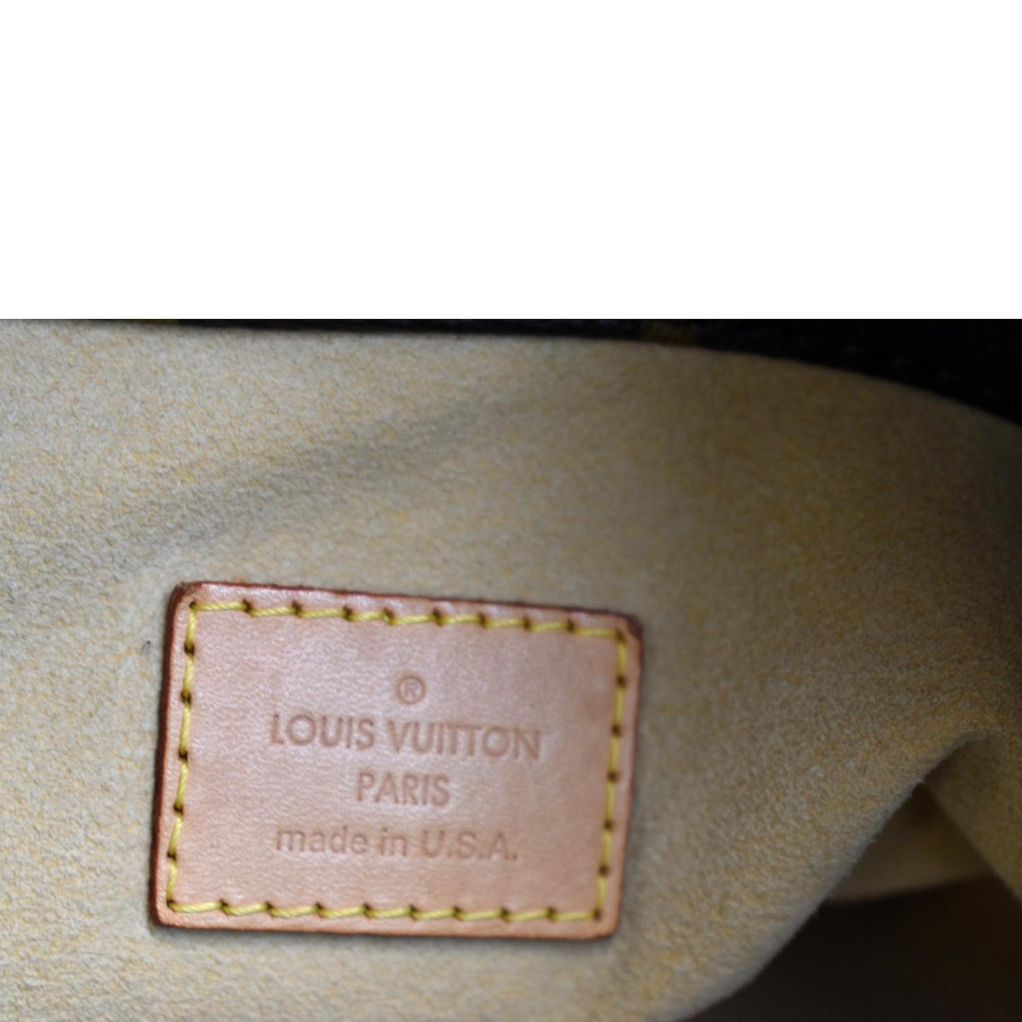 LOUIS VUITTON  Artsy MM Monogram Canvas Hobo Bag Brown