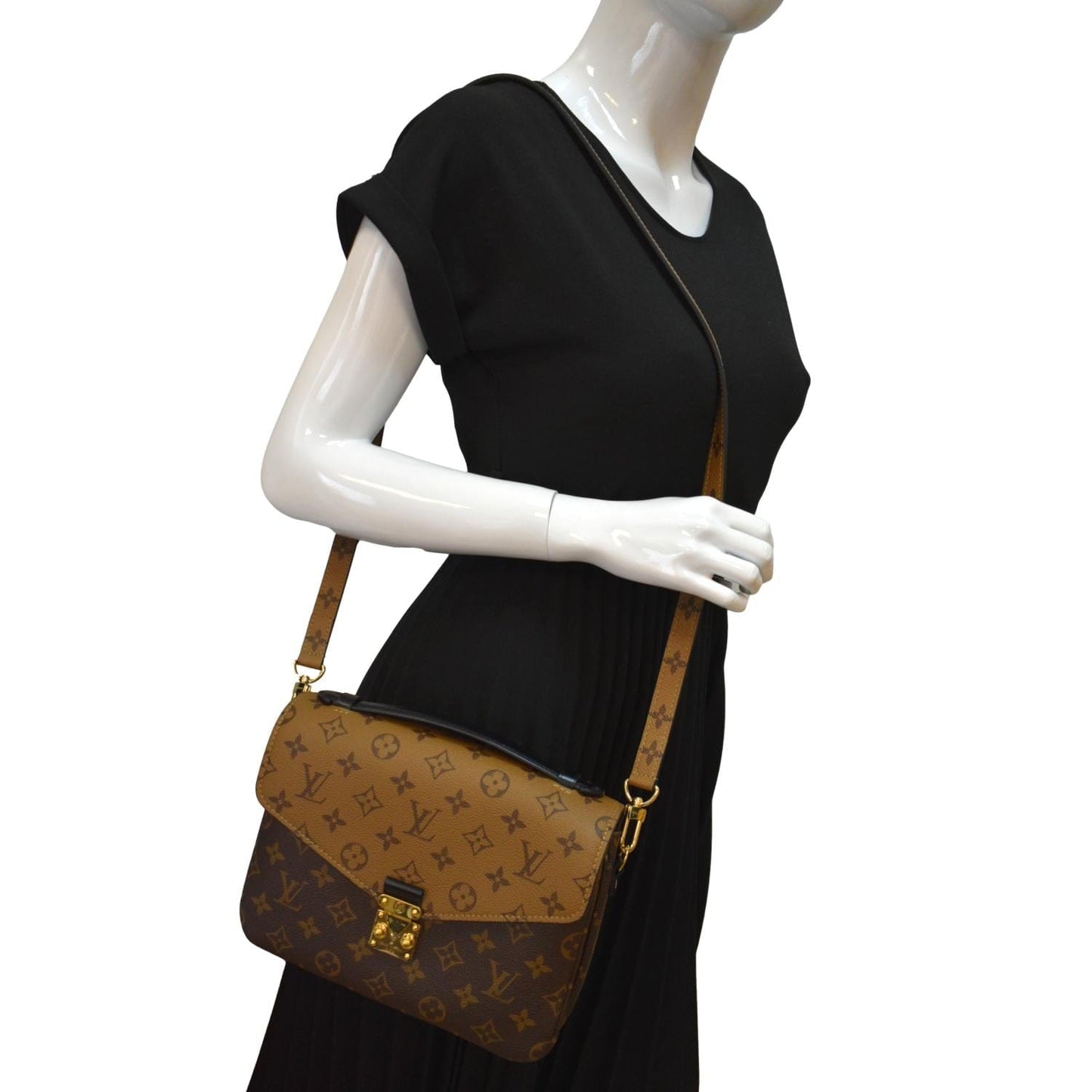 LOUIS VUITTON Metis Pochette Reverse Monogram Canvas Crossbody Bag Brown