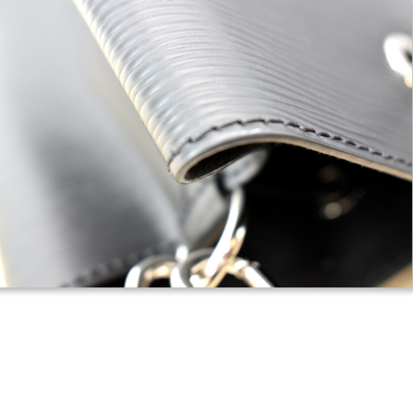 LOUIS VUITTON NeoNoe MM Epi Leatehr Shoulder Bag Black