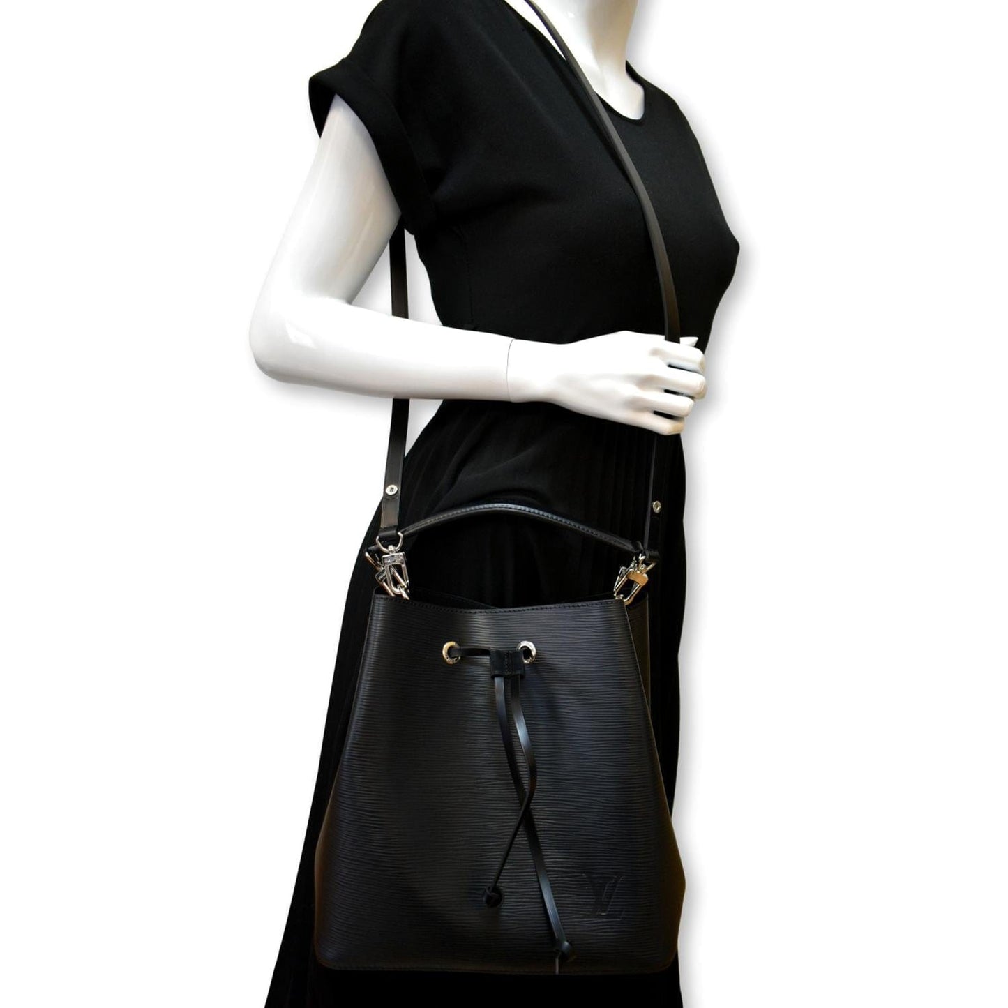 LOUIS VUITTON NeoNoe MM Epi Leatehr Shoulder Bag Black