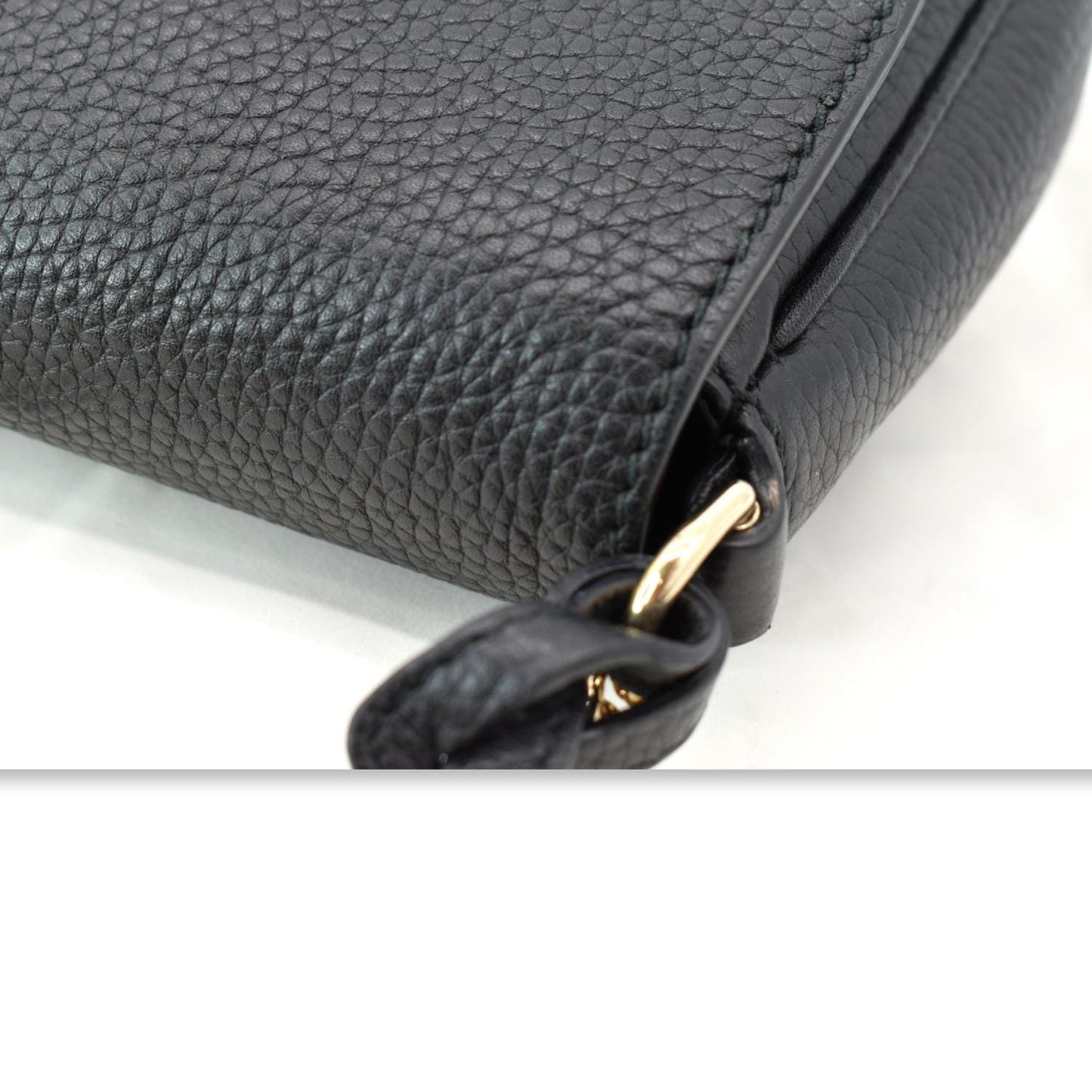 GUCCI GG Soho Tassel Chain Leather Crossbody Bag Beige Black