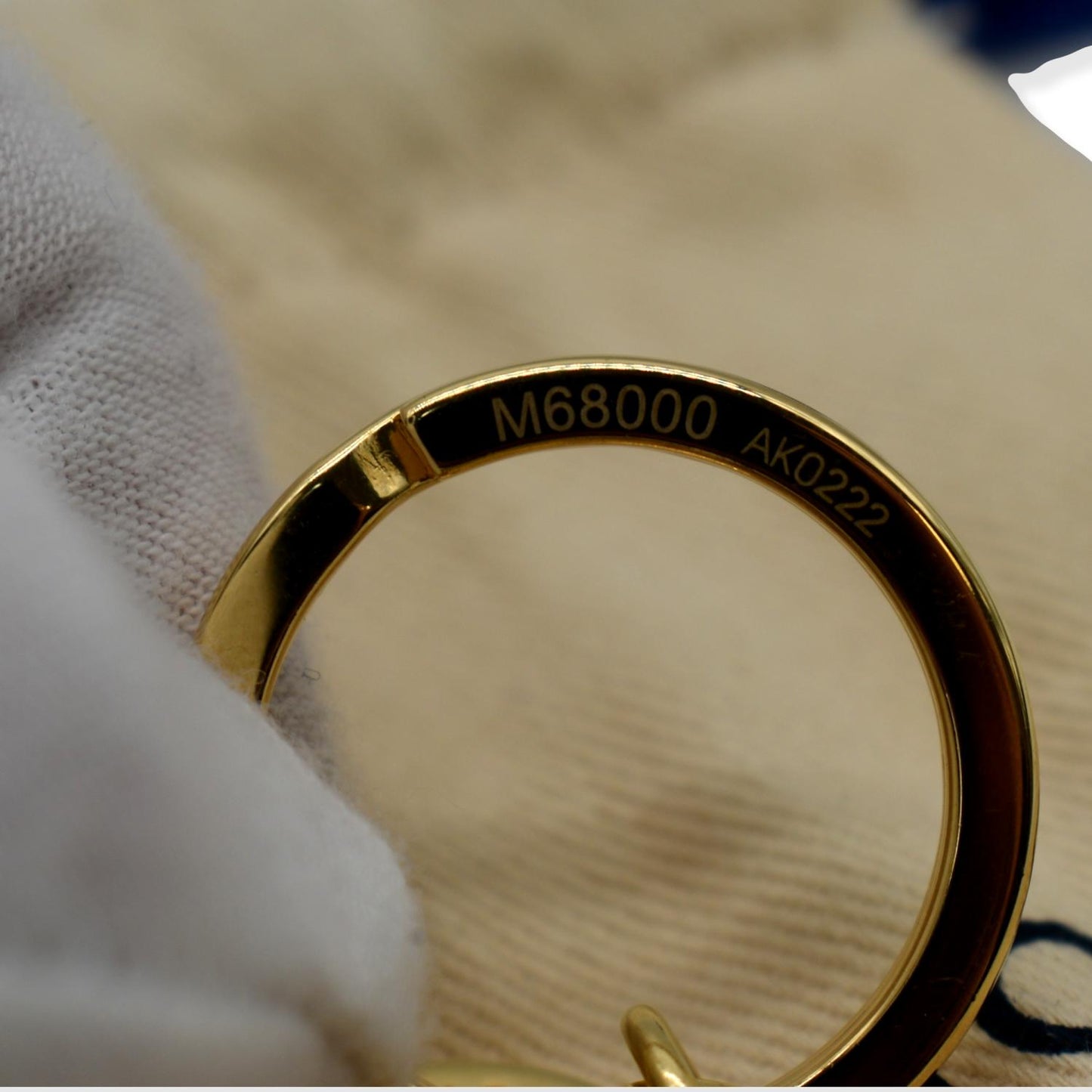 LOUIS VUITTON LV Circle Bag Charm Key Holder Gold