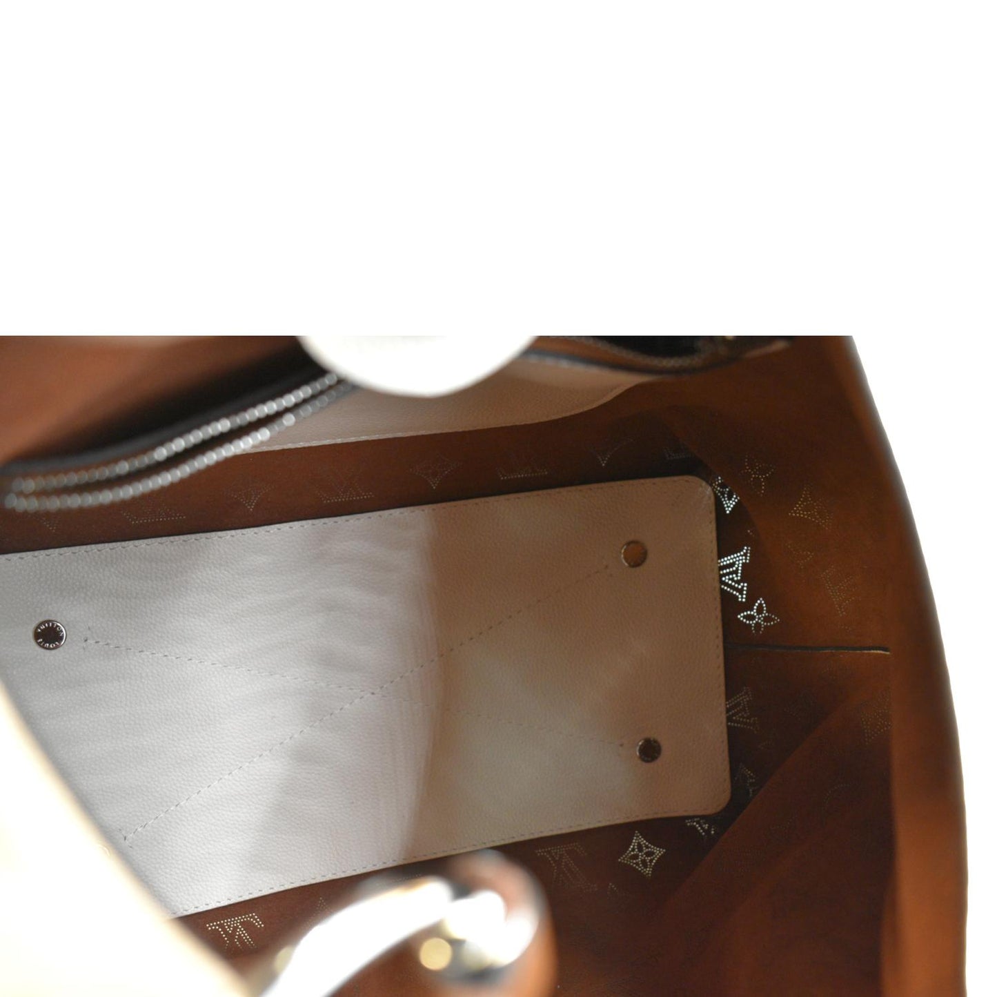 LOUIS VUITTON Carmel Mahina Leather Hobo Bag Creme