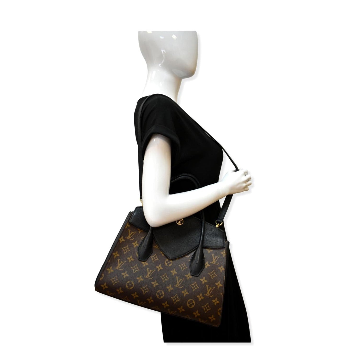 LOUIS VUITTON Florine Monogram Canvas Shoulder Bag Black