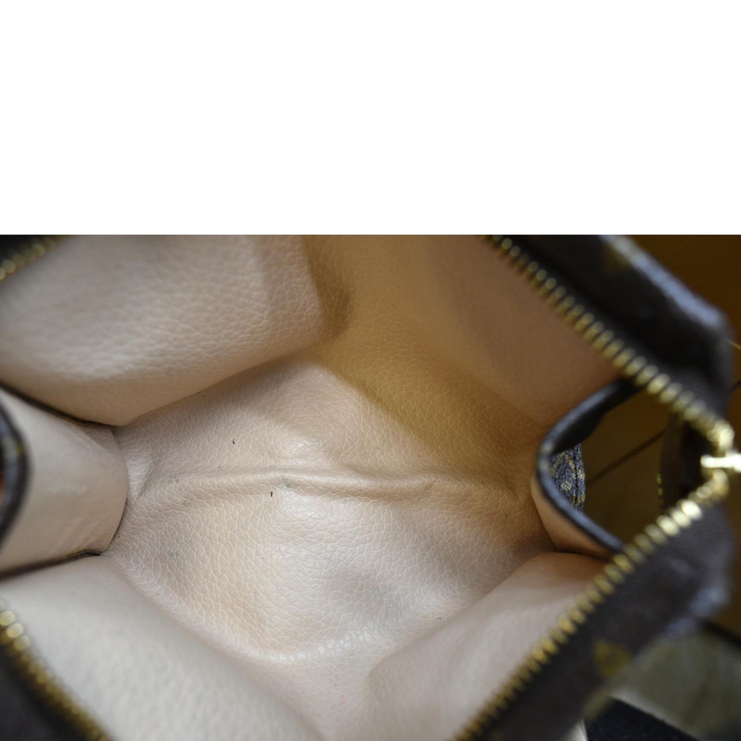LOUIS VUITTON Toiletry 15 Monogram Canvas Cosmetics Pouch Brown
