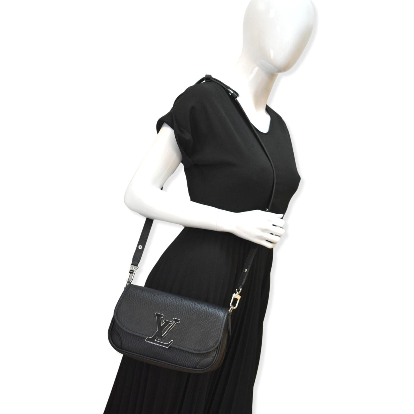 LOUIS VUITTON Buci Epi Grained Leather Shoulder Bag Black