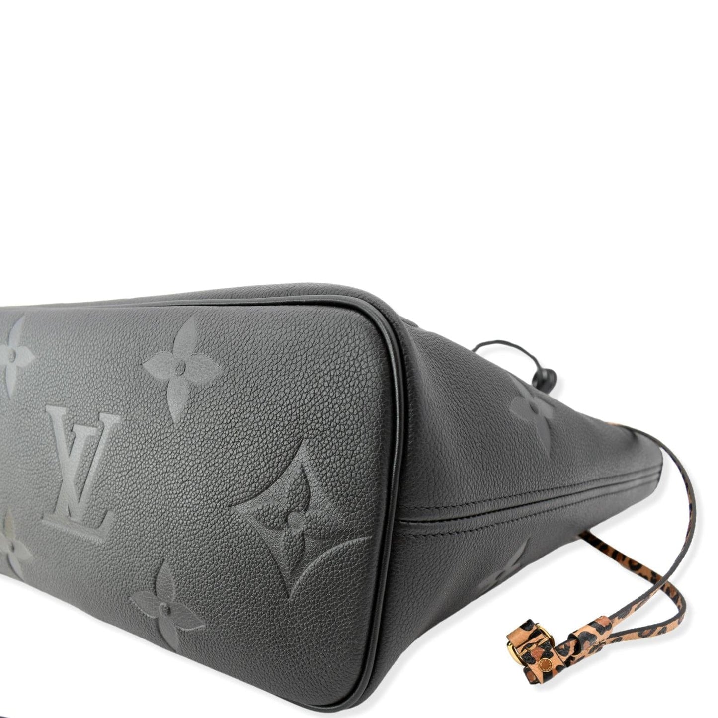 LOUIS VUITTON Neverfull MM Wild At Heart Monogram Giant Tote Bag Black
