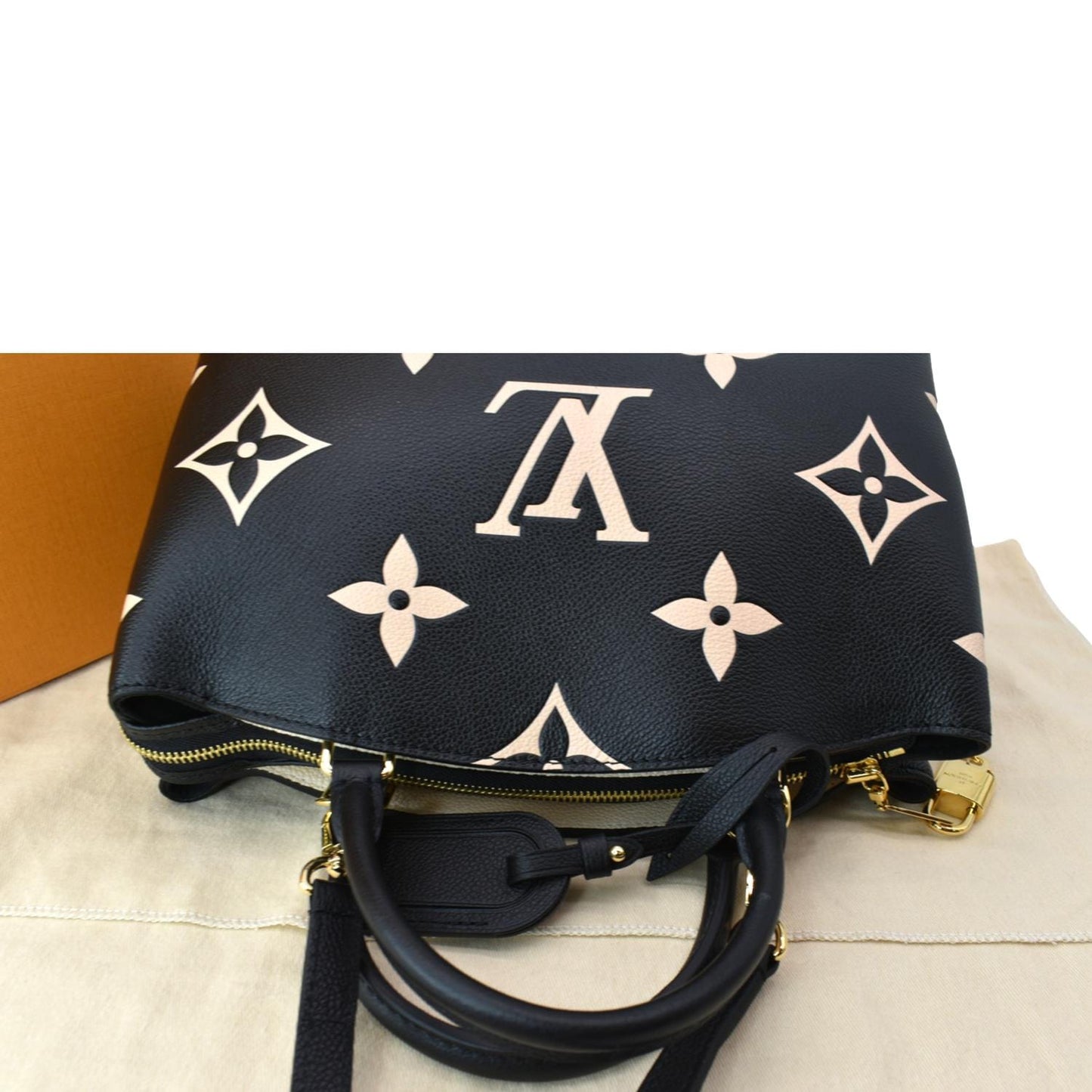 LOUIS VUITTON Petit Palais Embossed Leather Shoulder Bag Bicolor