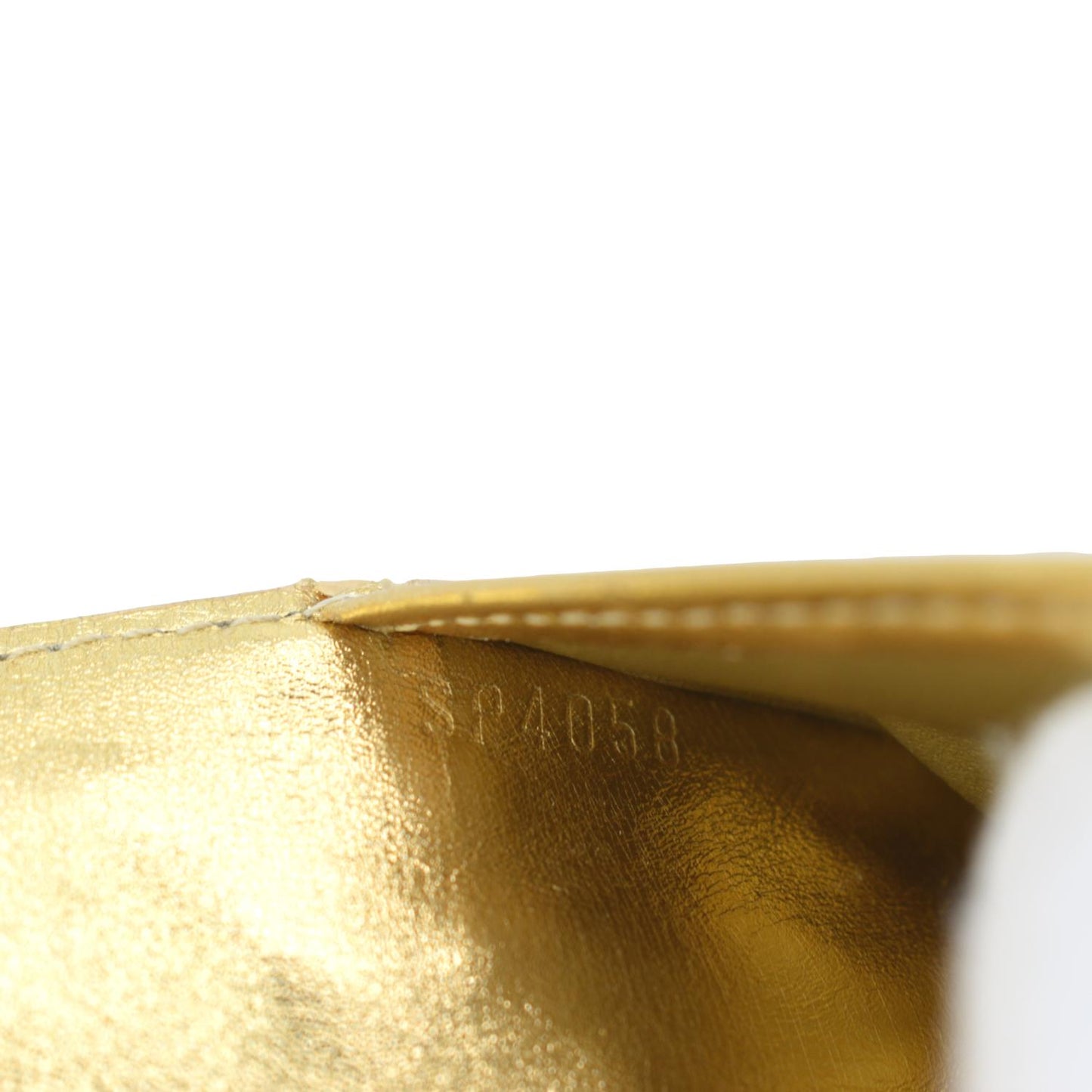 LOUIS VUITTON Miroir Small Monogram Embossed Ring Agenda Gold