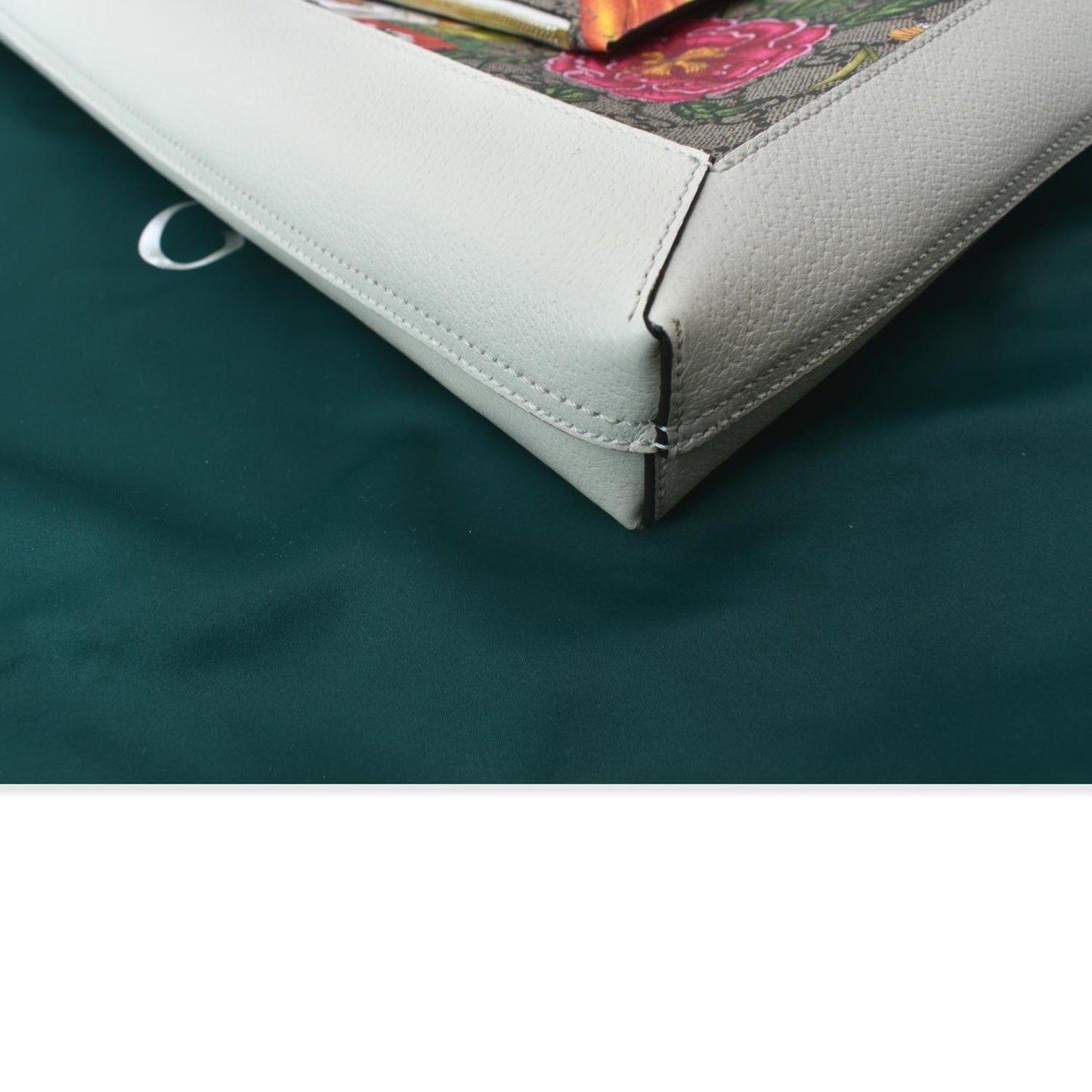 GUCCI Ophidia GG Flora Vertical Shopping Tote Bag White 519335