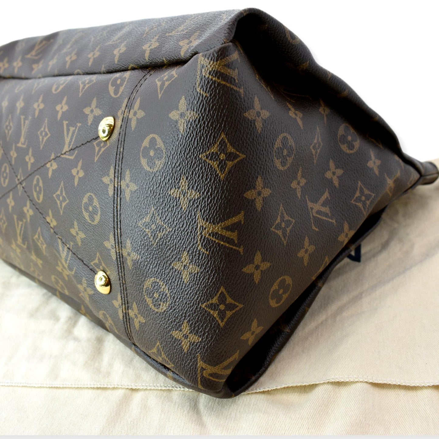 LOUIS VUITTON Artsy MM Monogram Canvas Hobo Bag Brown