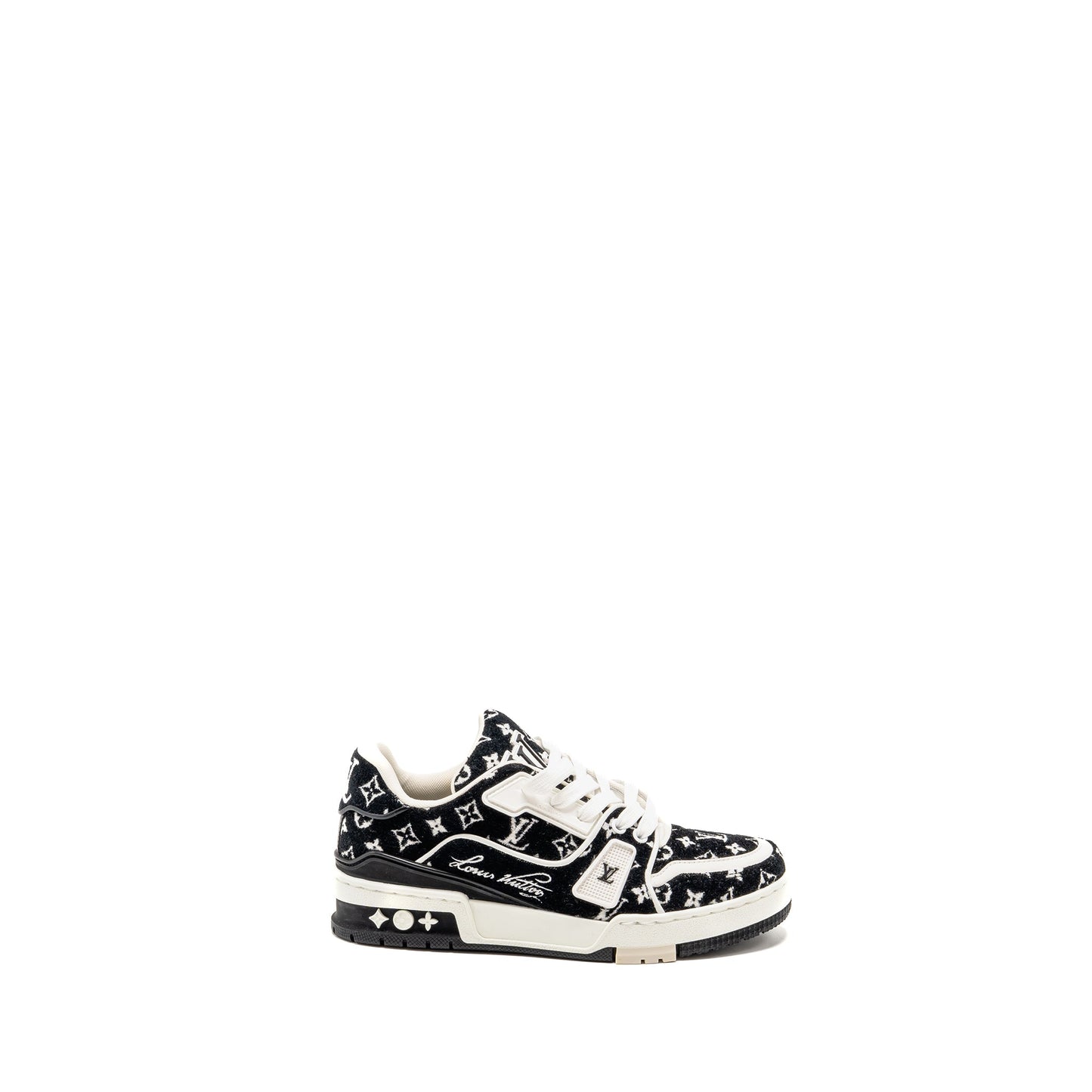 Louis Vuitton size 2.5 trainer sneaker black / white